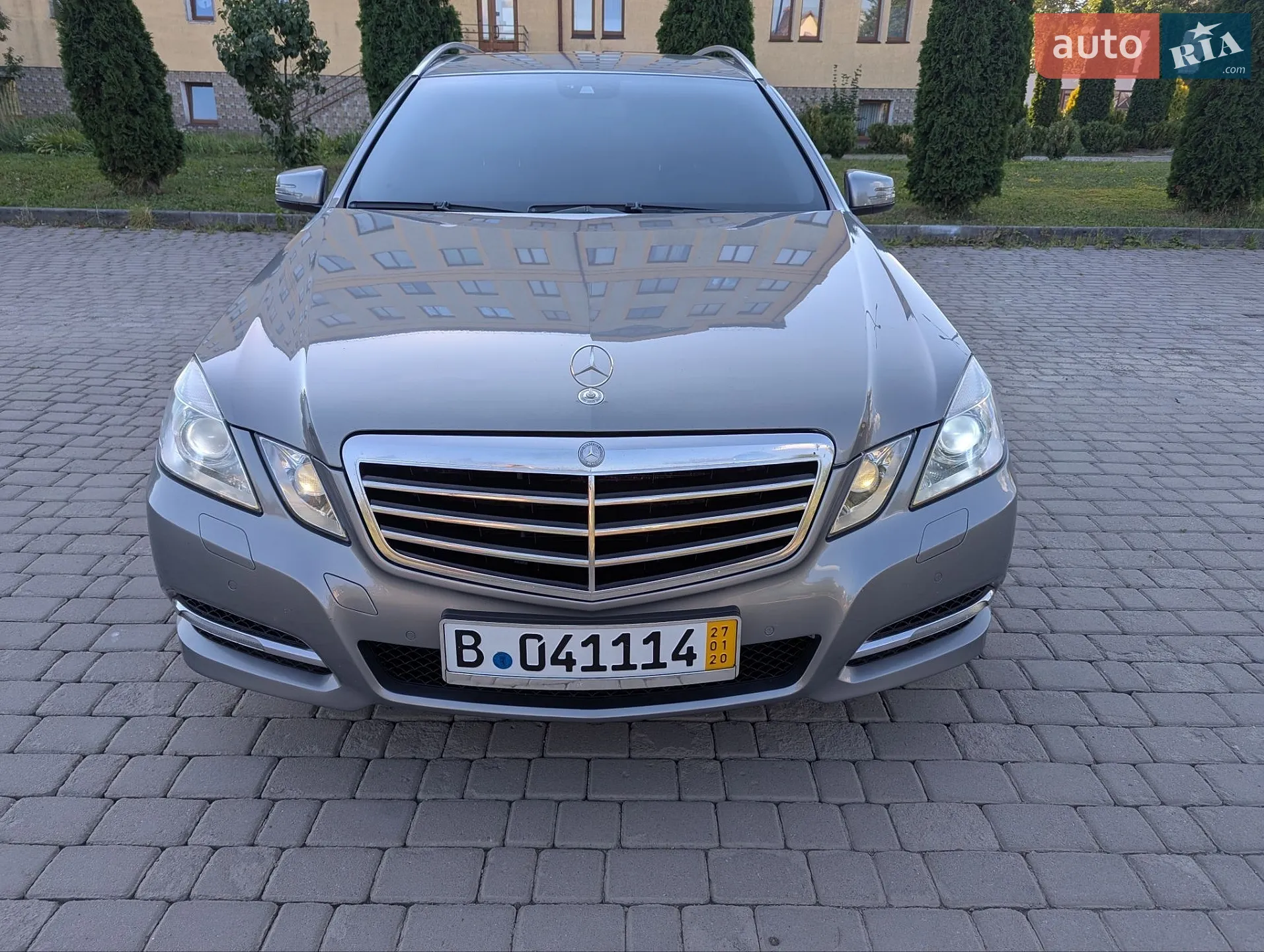 Mercedes-Benz E-Class, 2011