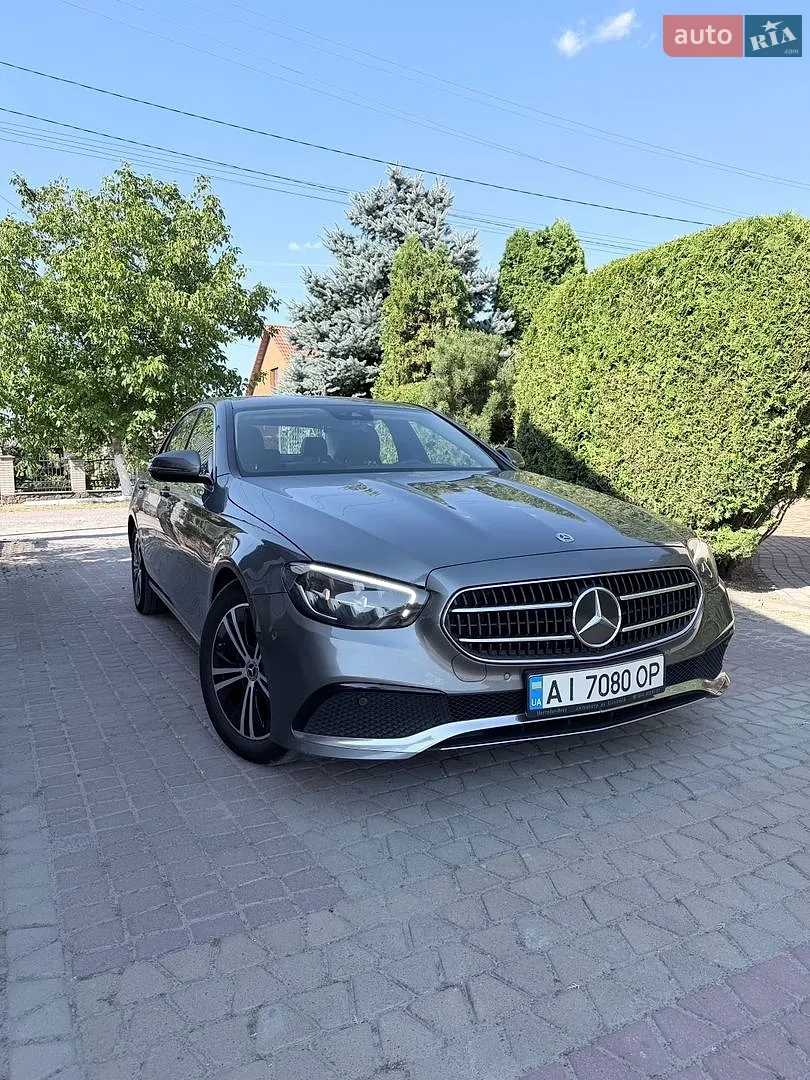 Mercedes-Benz E-Class, 2022