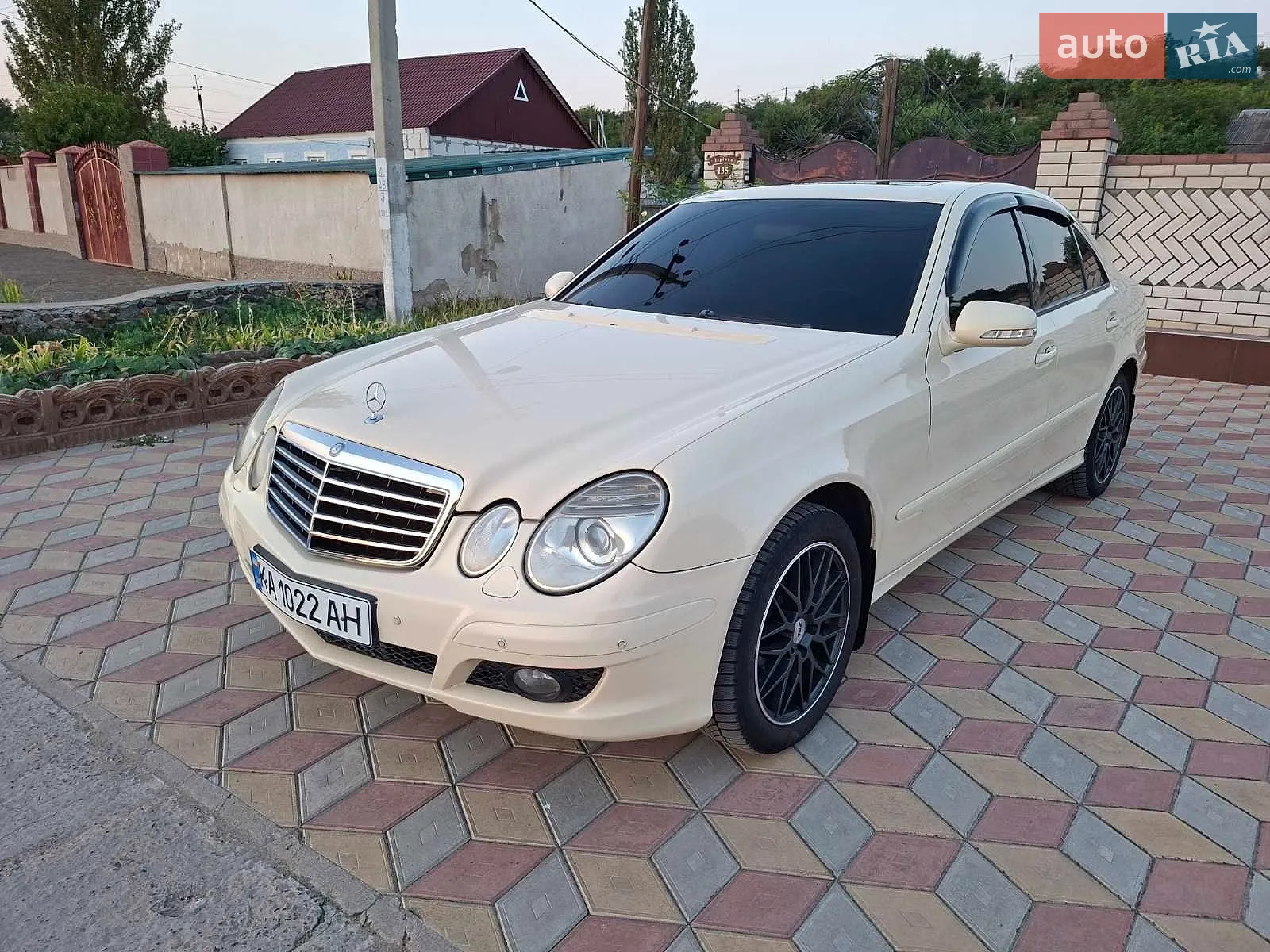 Mercedes-Benz E-Class, 2008