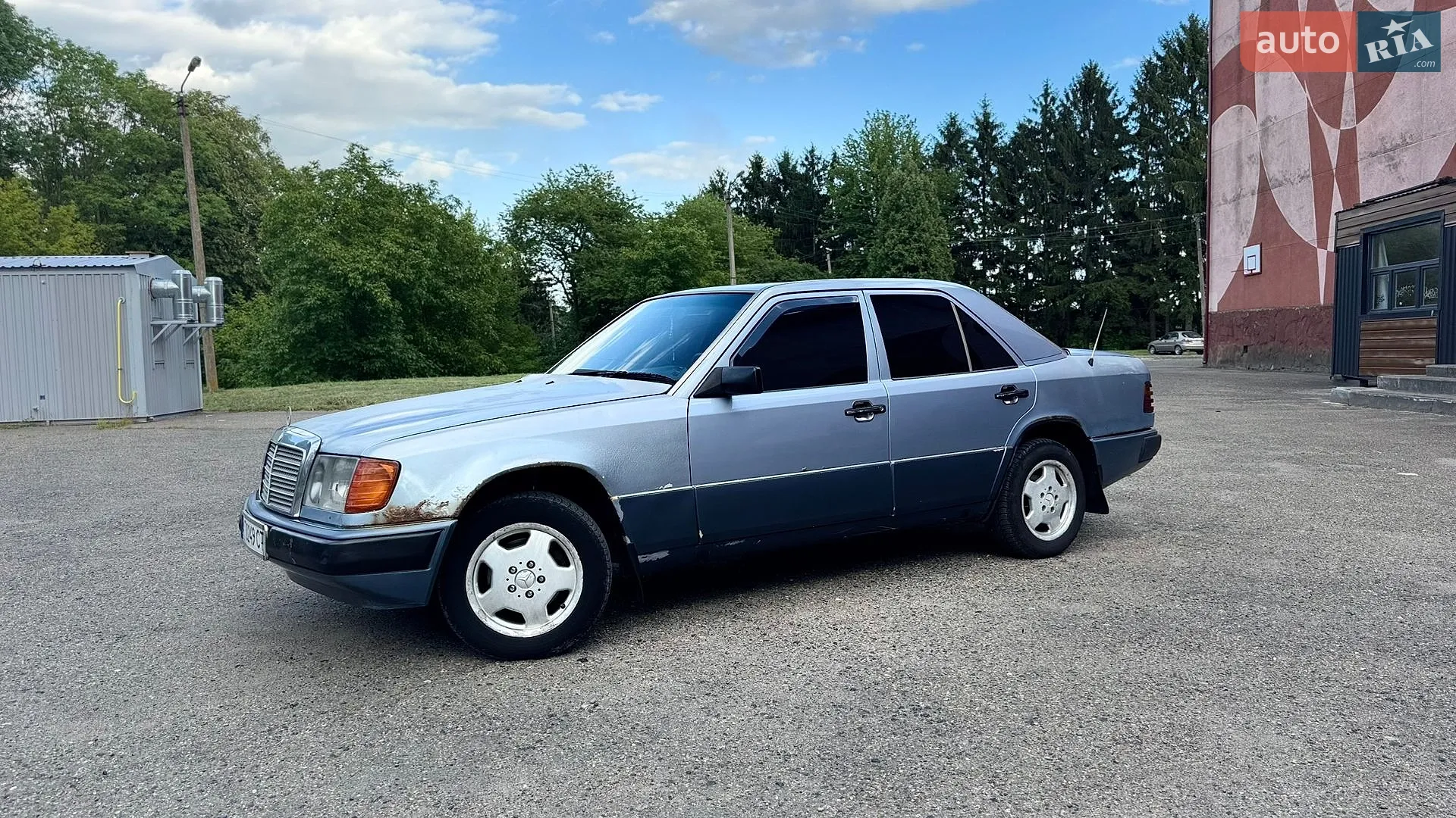 Mercedes-Benz E-Class, 1991