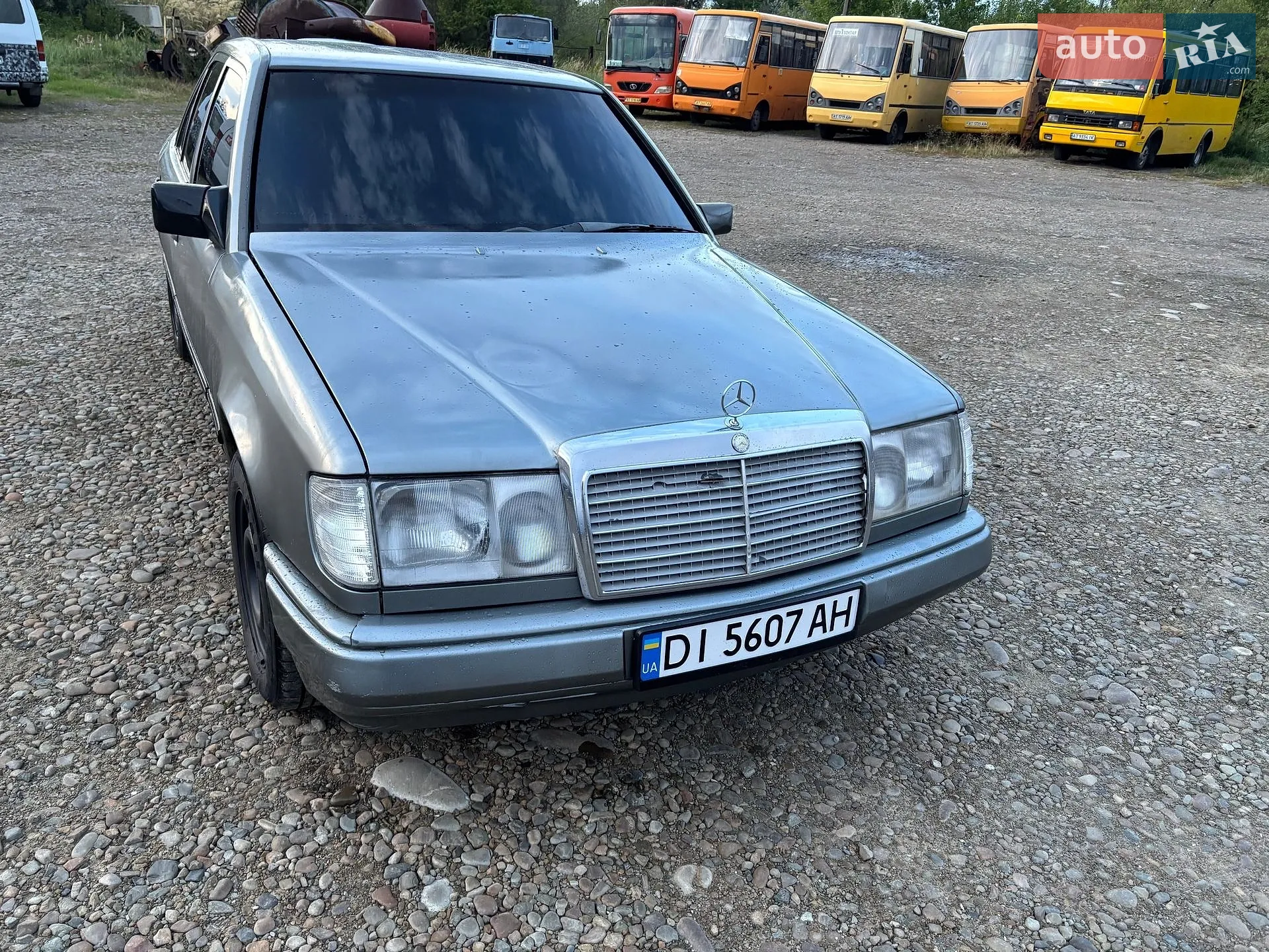 Mercedes-Benz E-Class, 1988