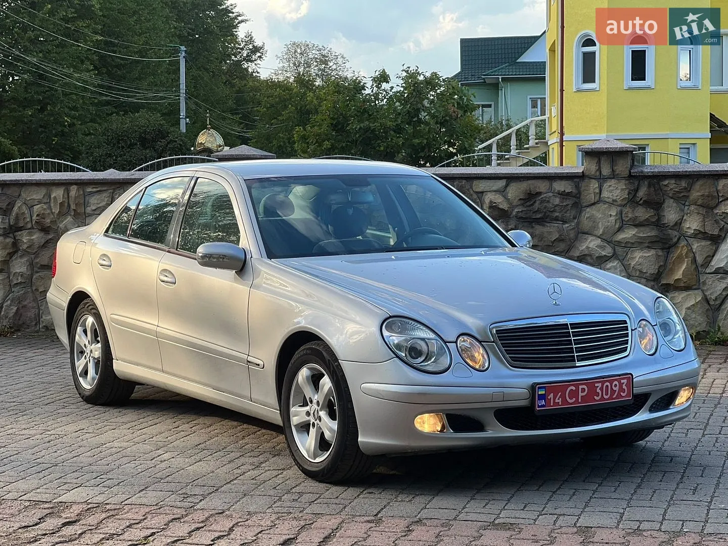 Mercedes-Benz E-Class, 2005