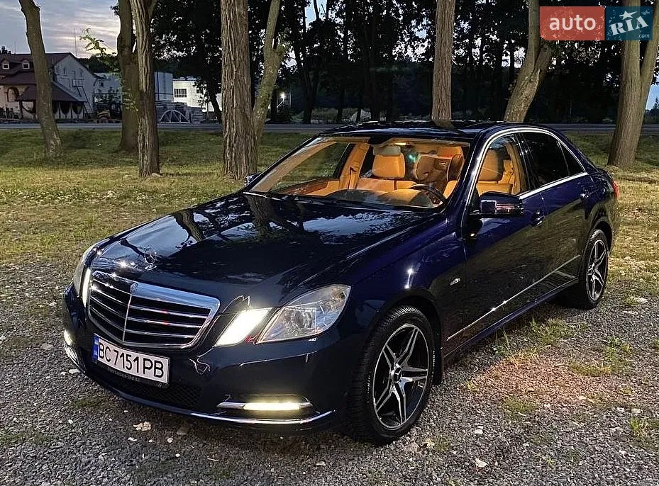 Mercedes-Benz E-Class, 2011
