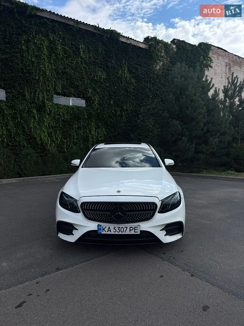 Mercedes-Benz E-Class, 2016