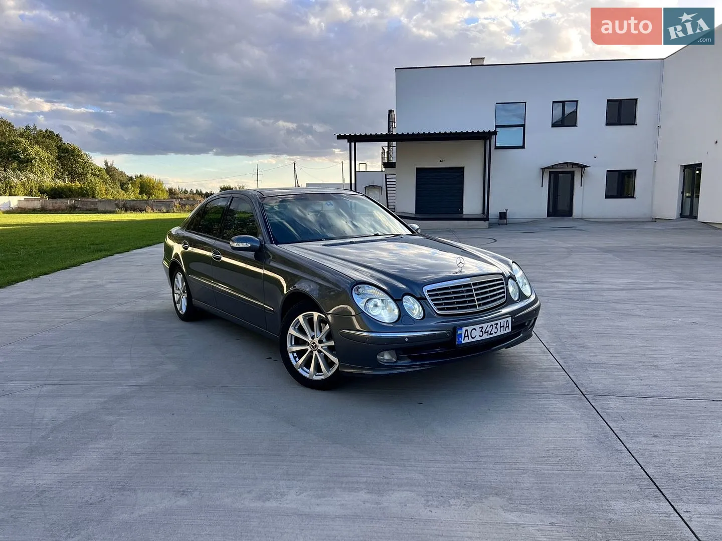 Mercedes-Benz E-Class, 2005