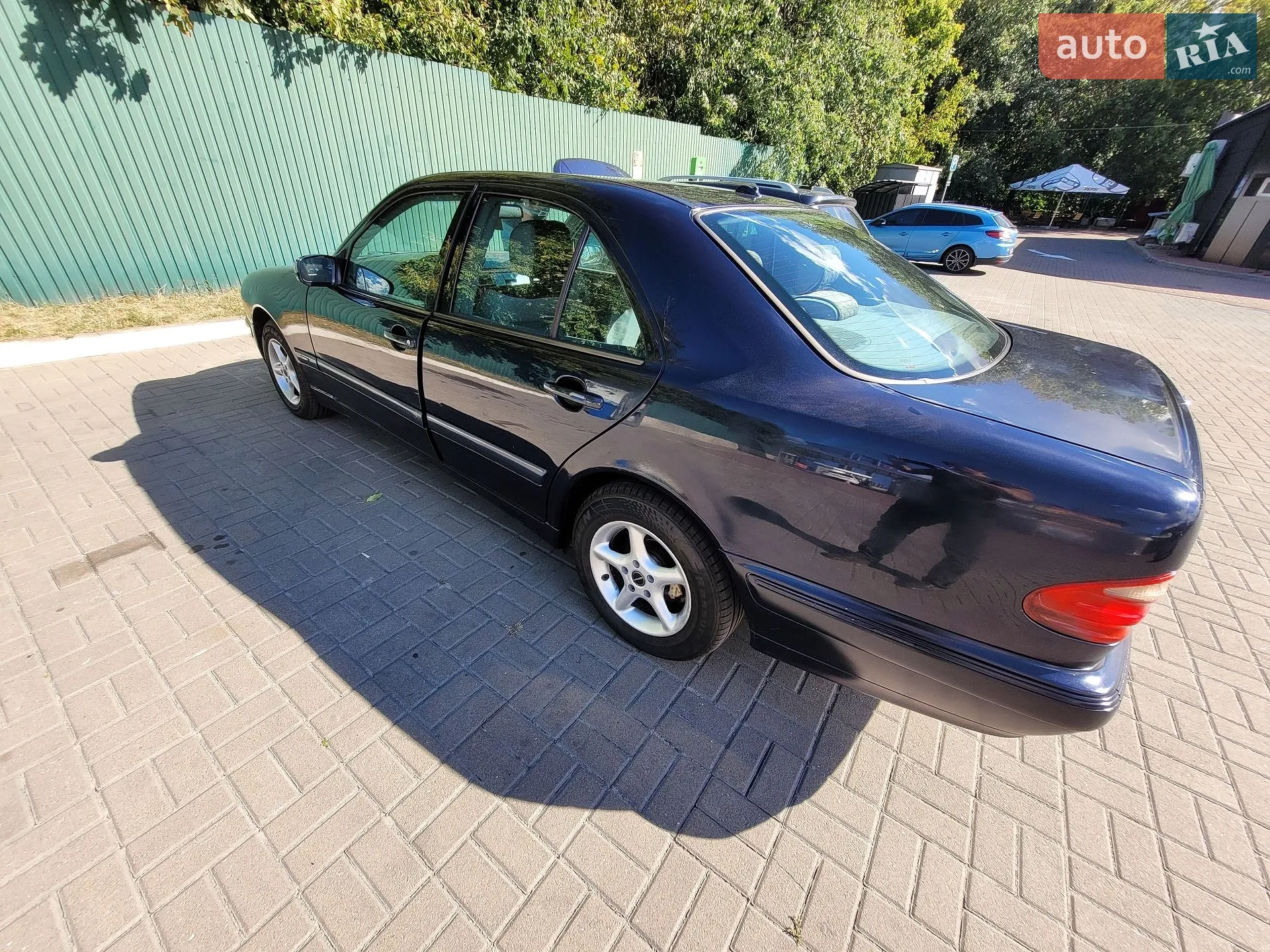 Mercedes-Benz E-Class, 2001