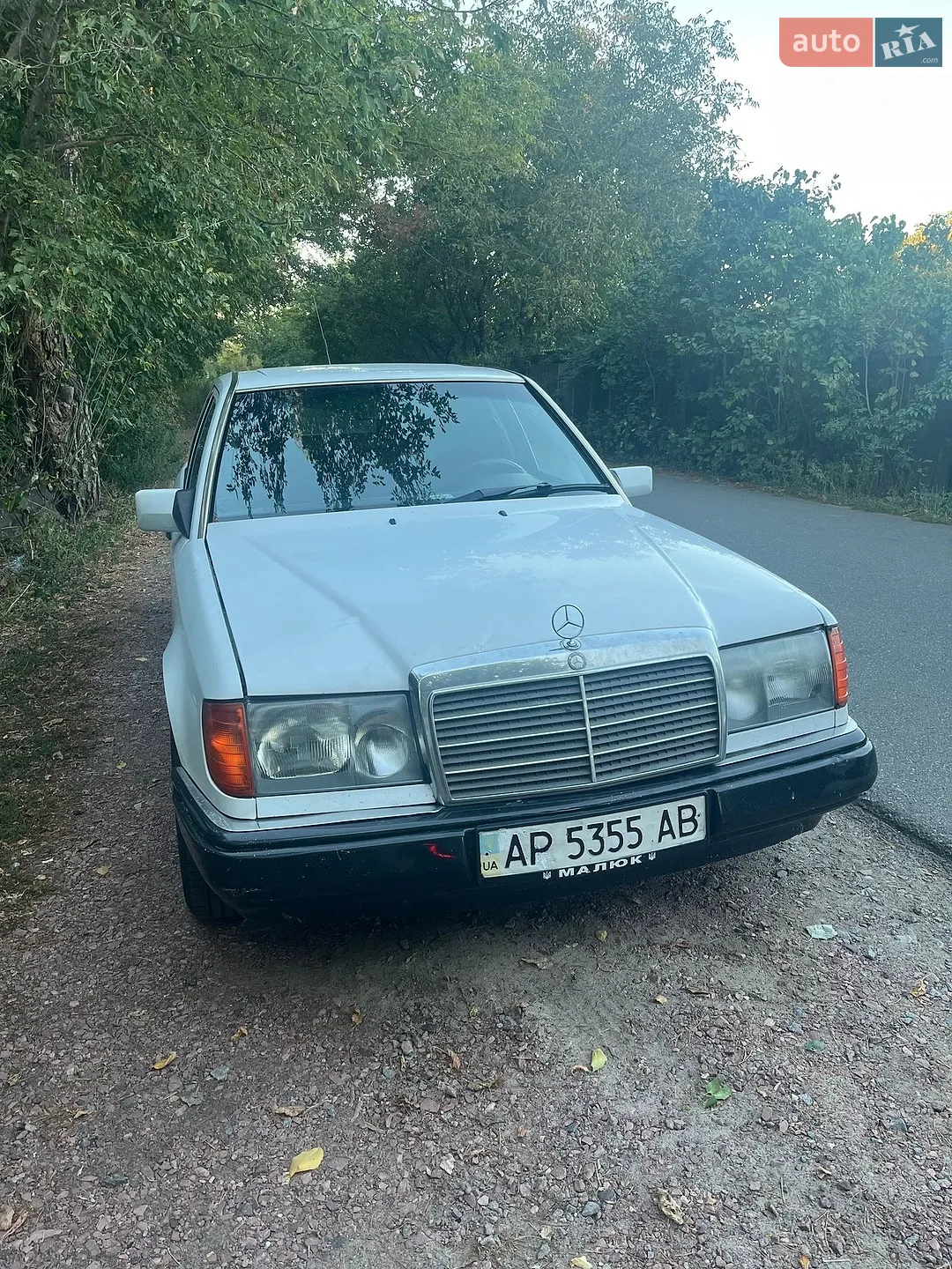 Mercedes-Benz E-Class, 1990