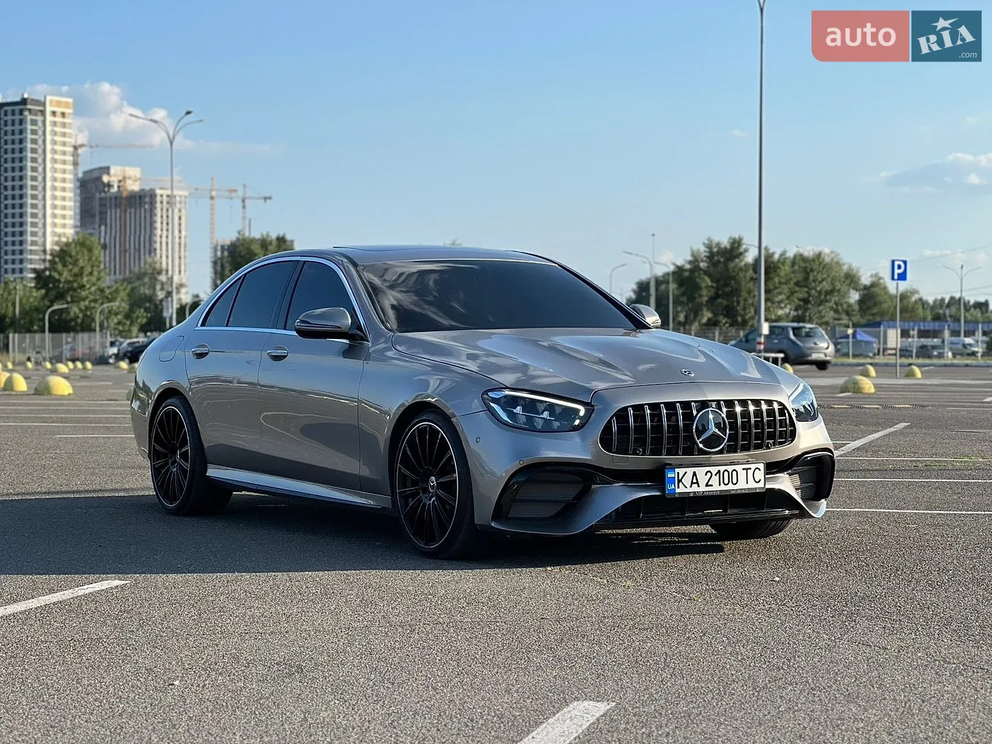 Mercedes-Benz E-Class 2020 — 1
