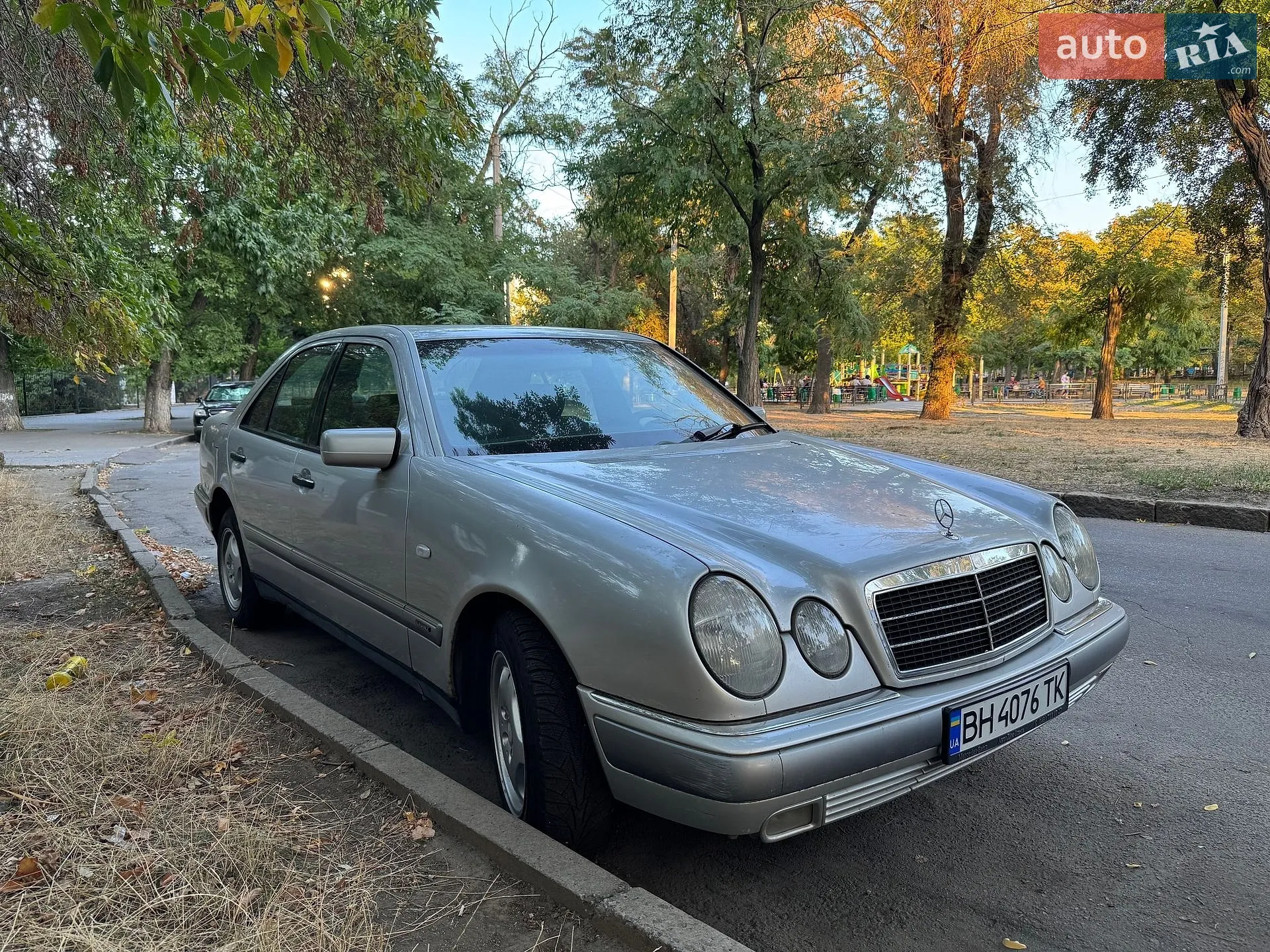 Mercedes-Benz E-Class, 1998
