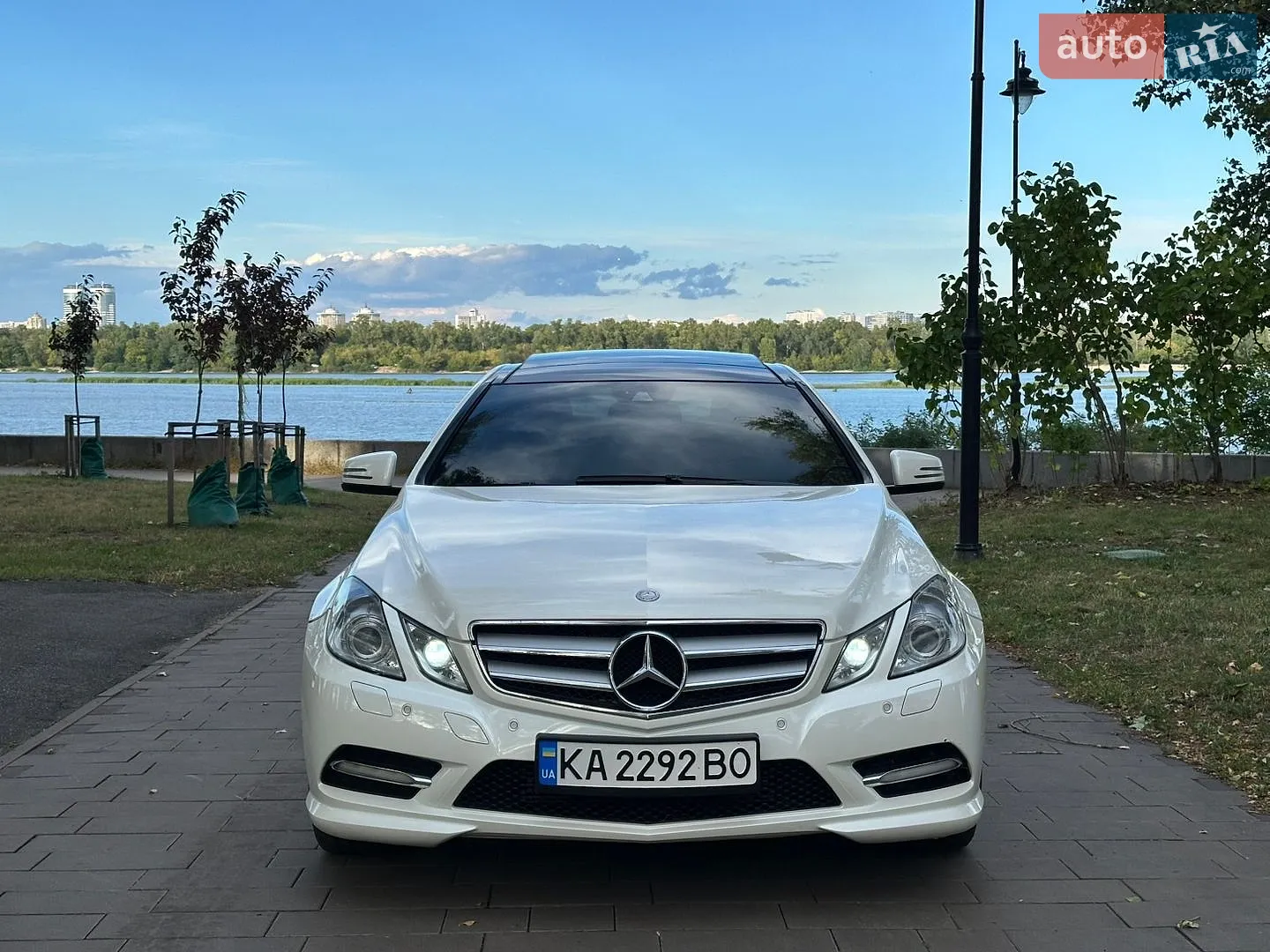 Mercedes-Benz E-Class, 2012