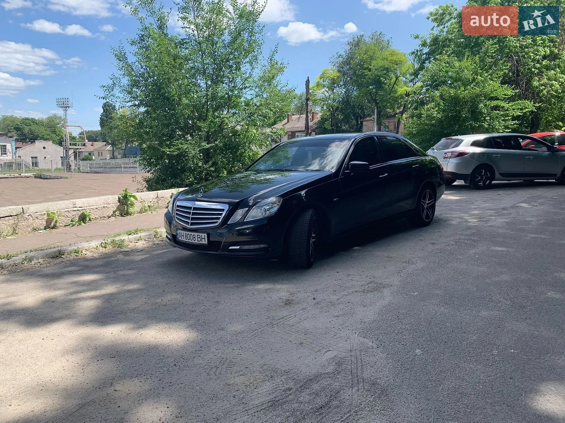 Mercedes-Benz E-Class, 2011