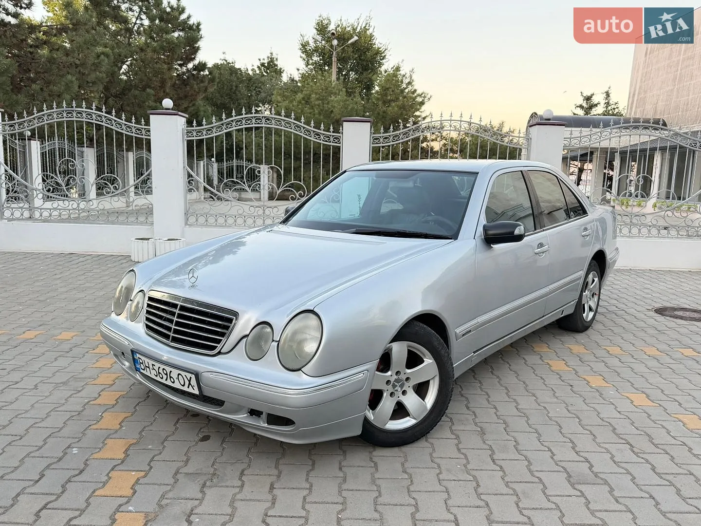 Mercedes-Benz E-Class, 2001