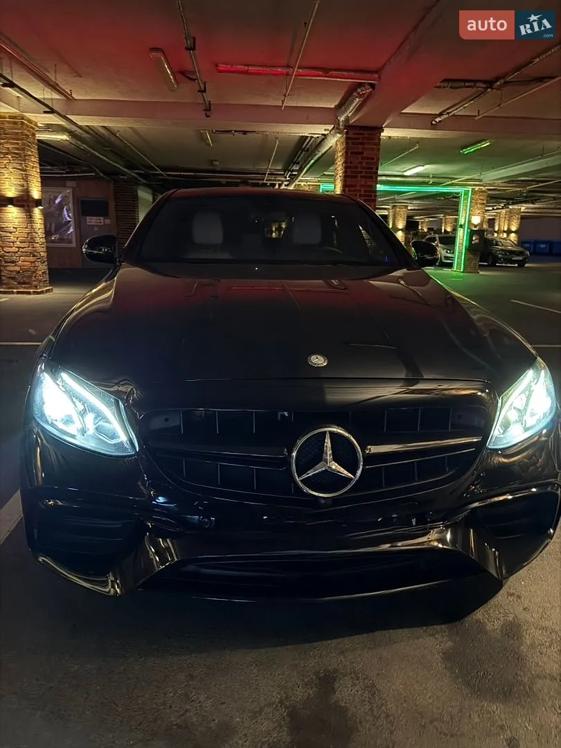 Mercedes-Benz E-Class, 2016