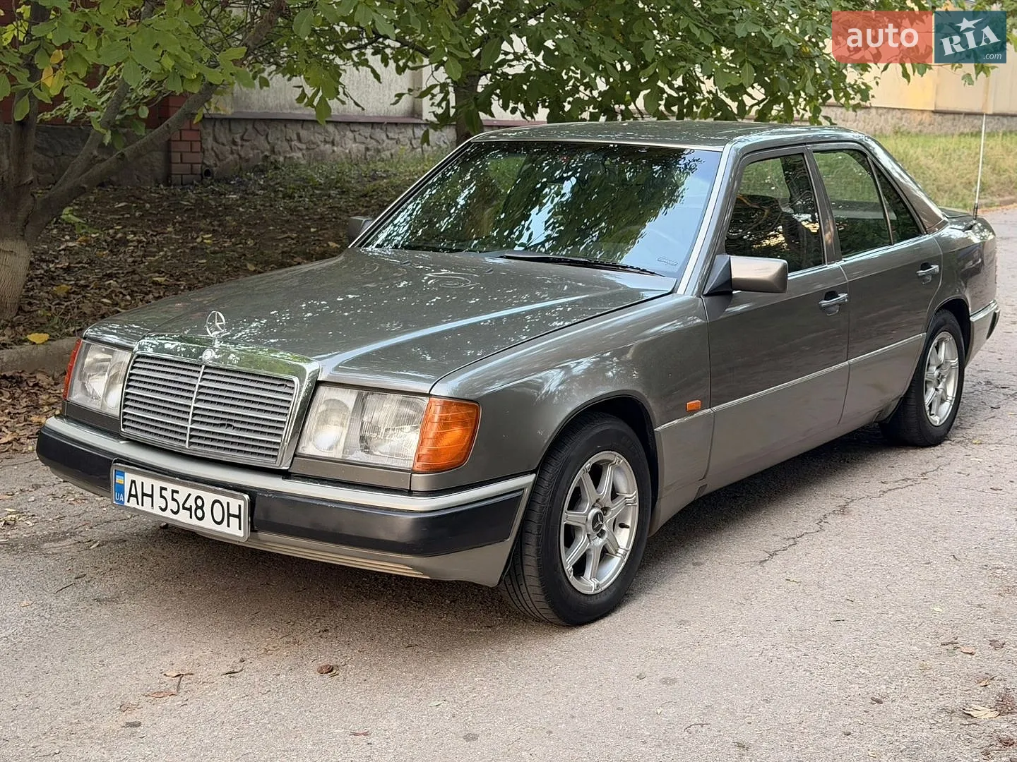 Mercedes-Benz E-Class, 1991