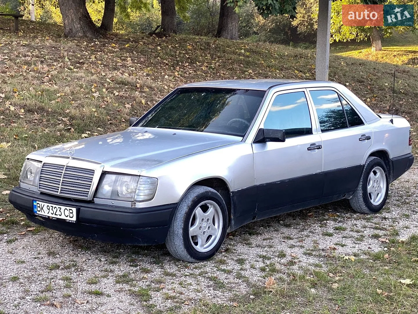 Mercedes-Benz E-Class, 1988