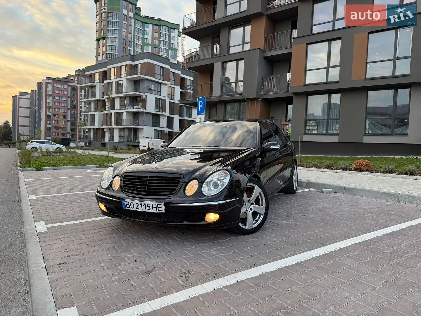Mercedes-Benz E-Class, 2004