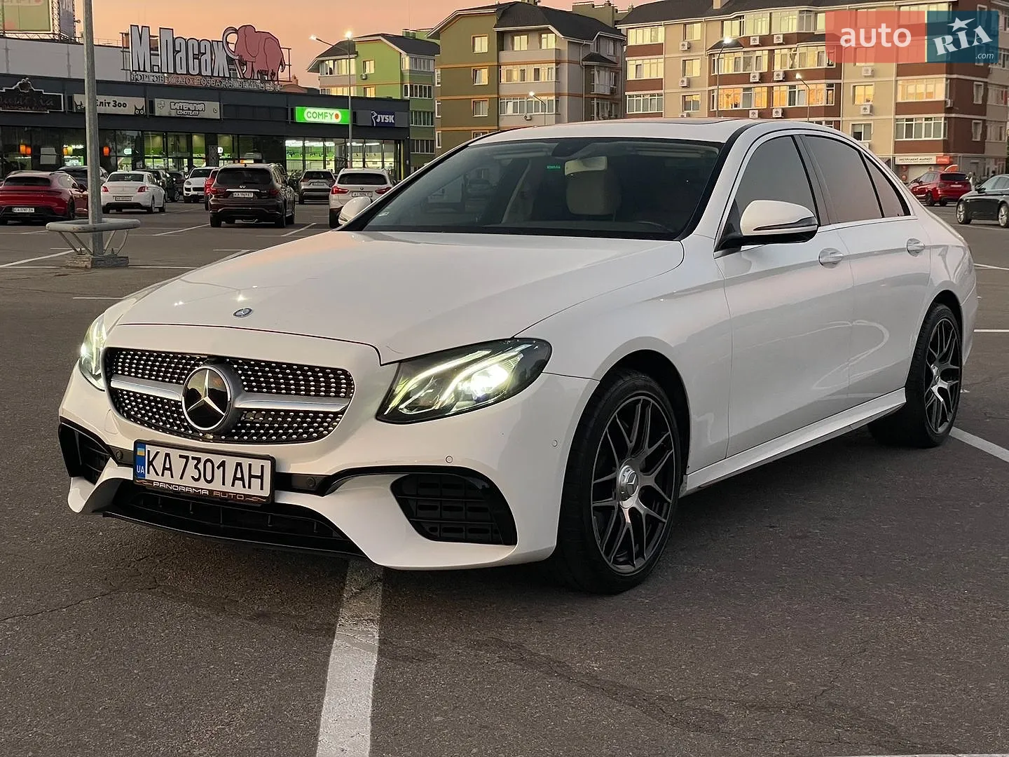 Mercedes-Benz E-Class, 2016