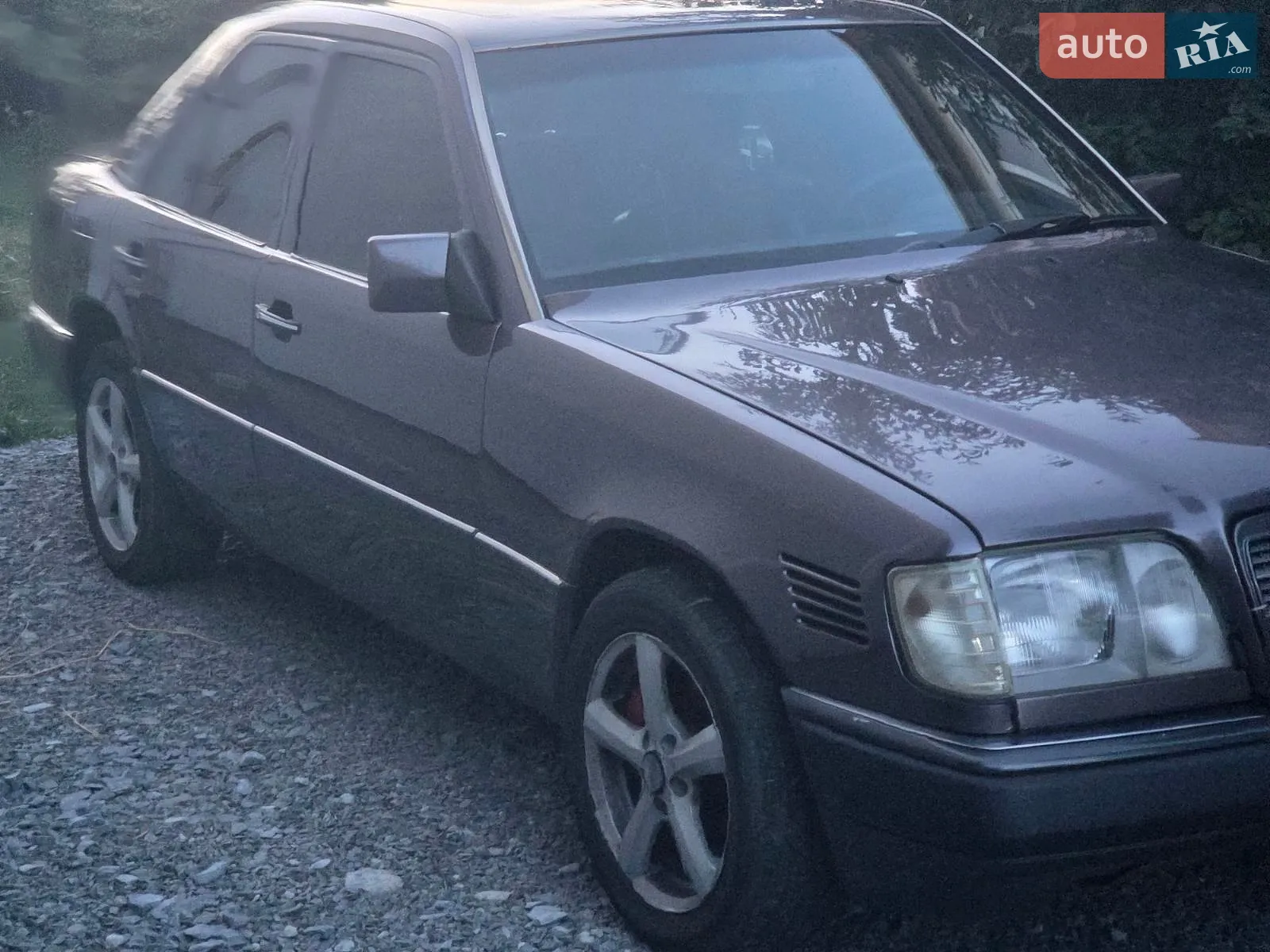 Mercedes-Benz E-Class, 1993
