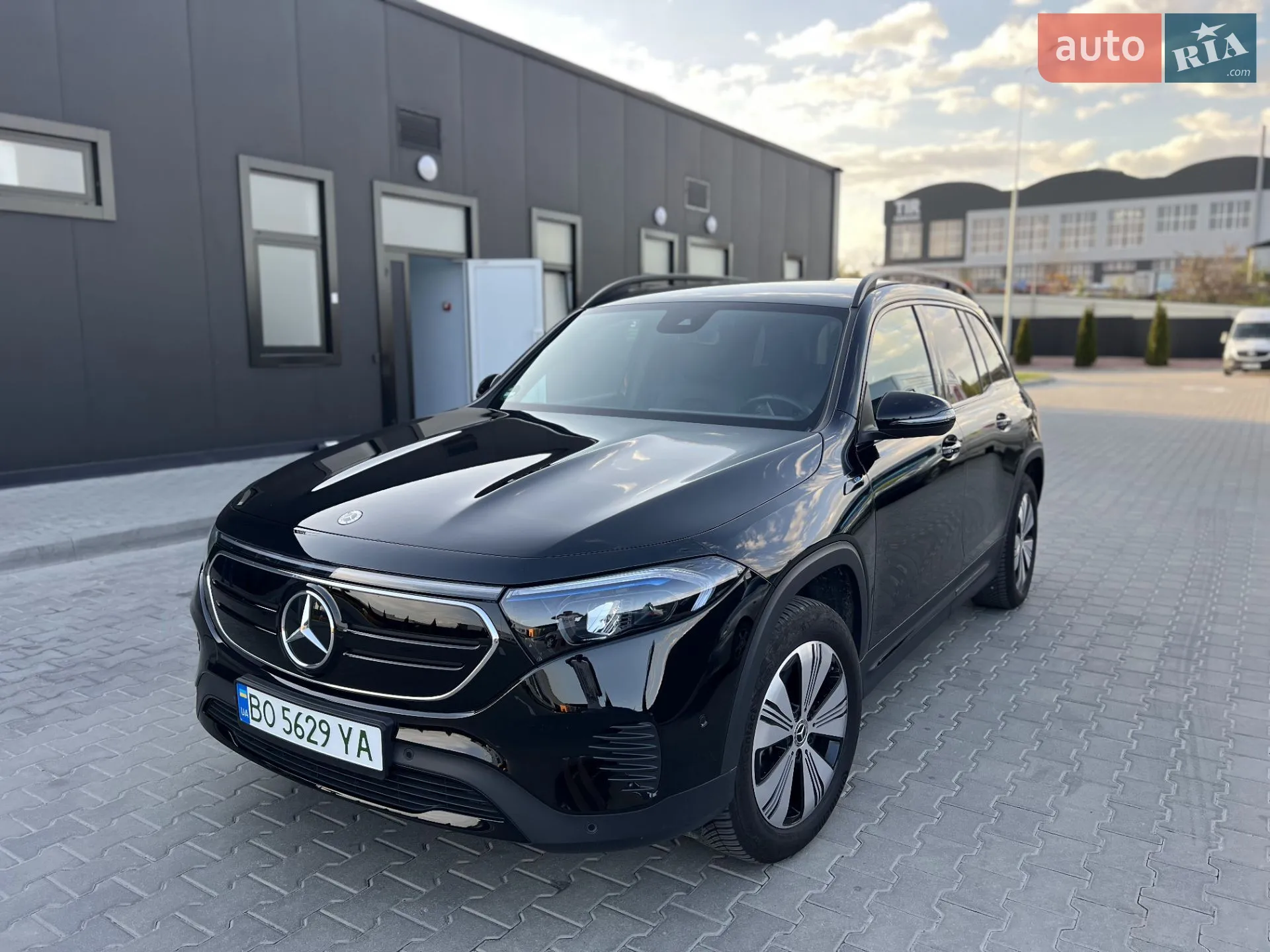 Mercedes-Benz EQB, 2022