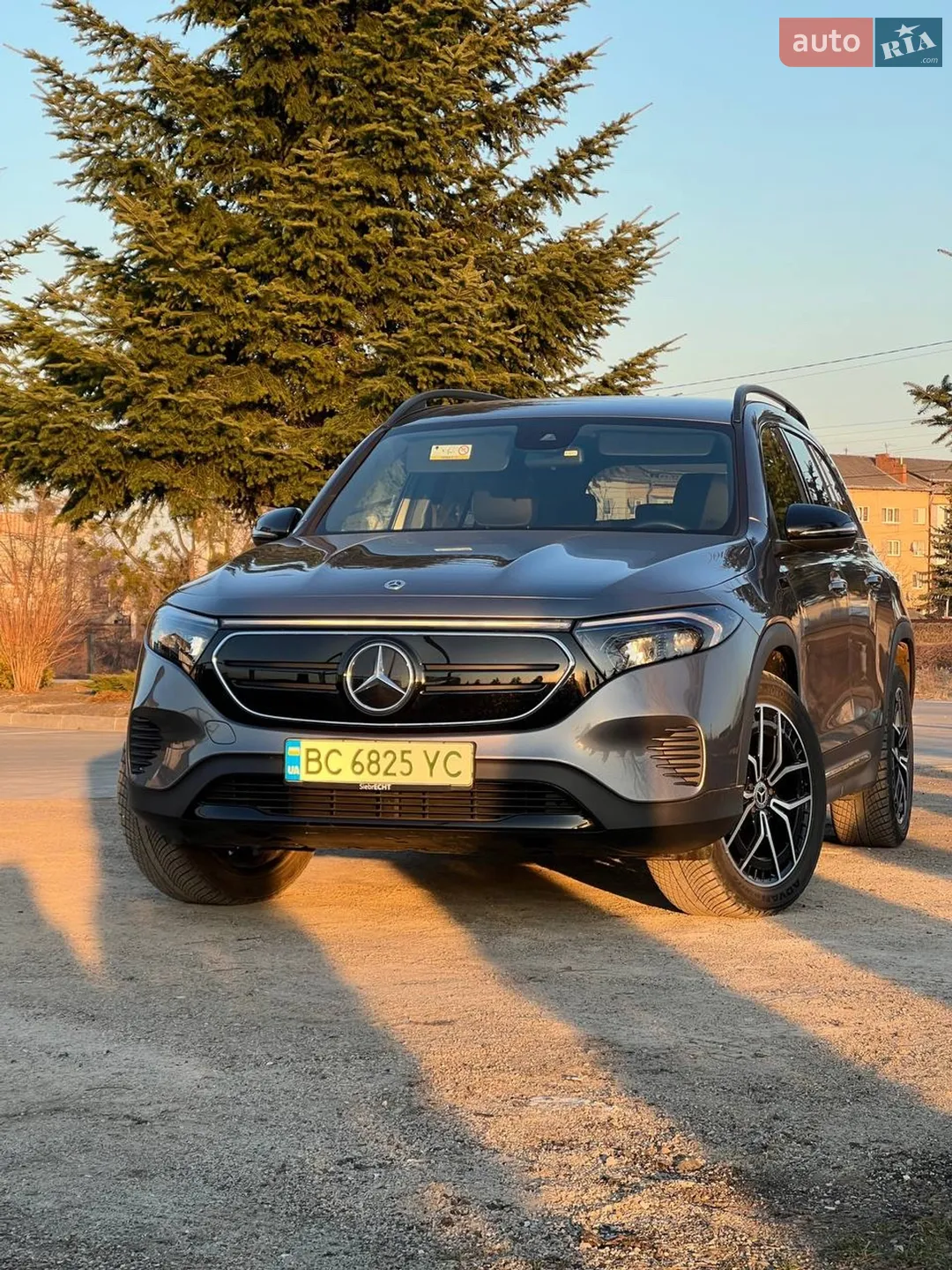 Mercedes-Benz EQB, 2022