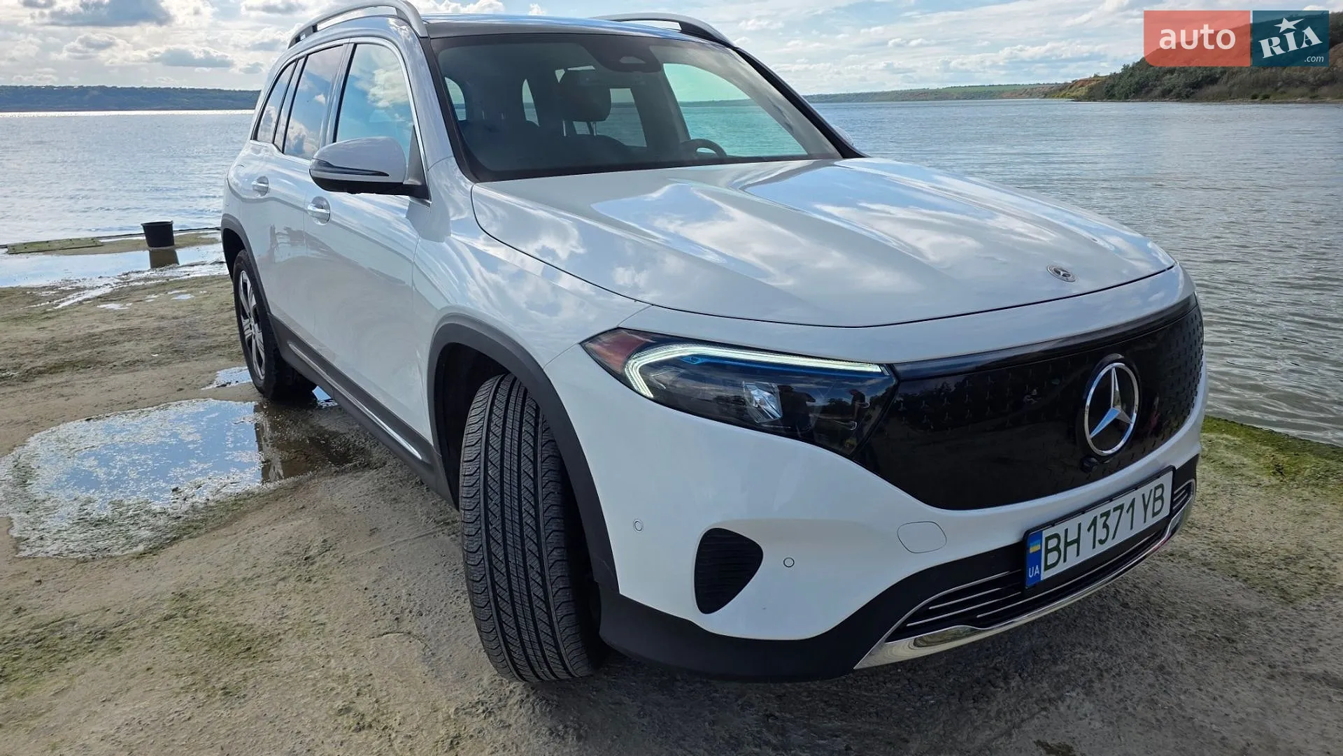 Mercedes-Benz EQB, 2023