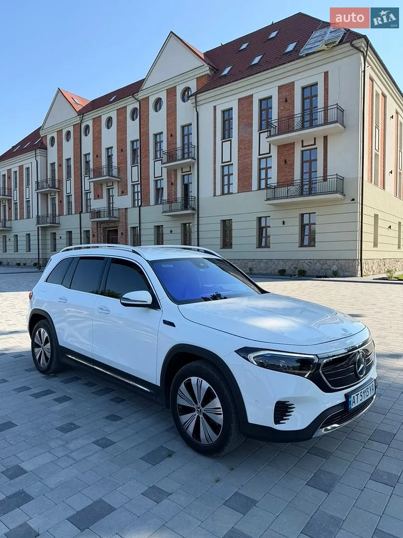 Mercedes-Benz EQB, 2022