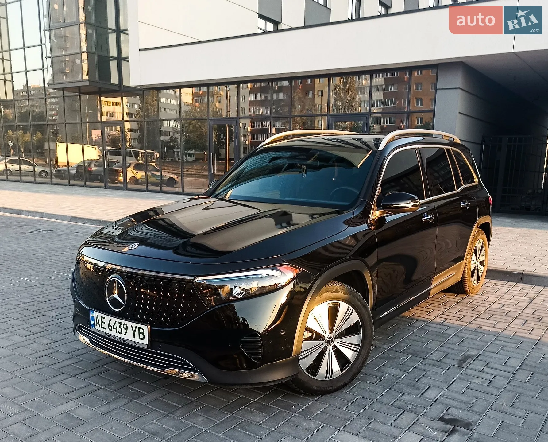 Mercedes-Benz EQB, 2024