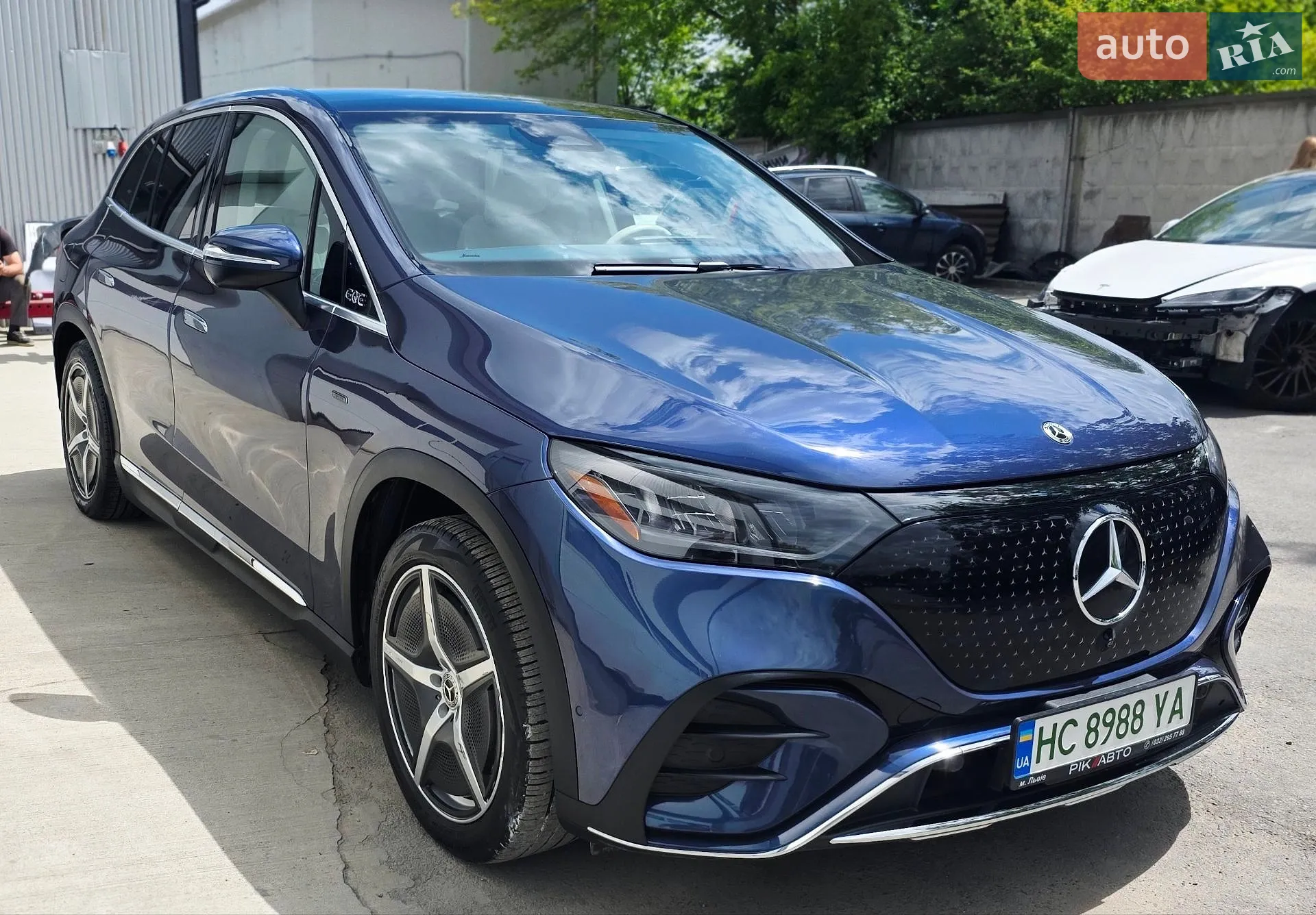 Mercedes-Benz EQE SUV, 2023