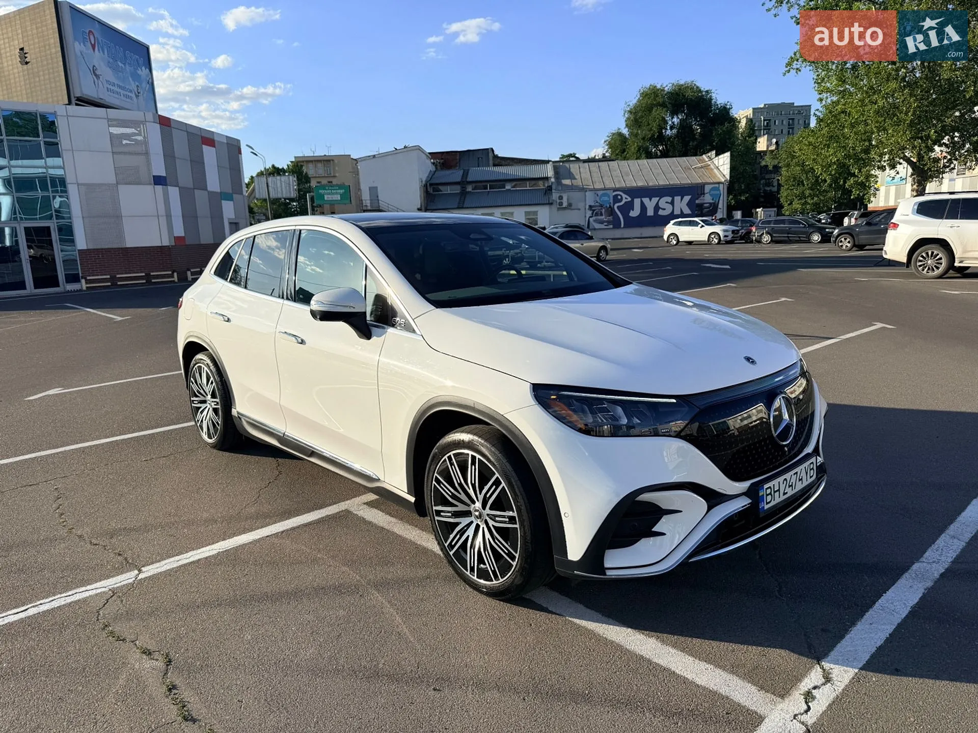 Mercedes-Benz EQE SUV, 2023