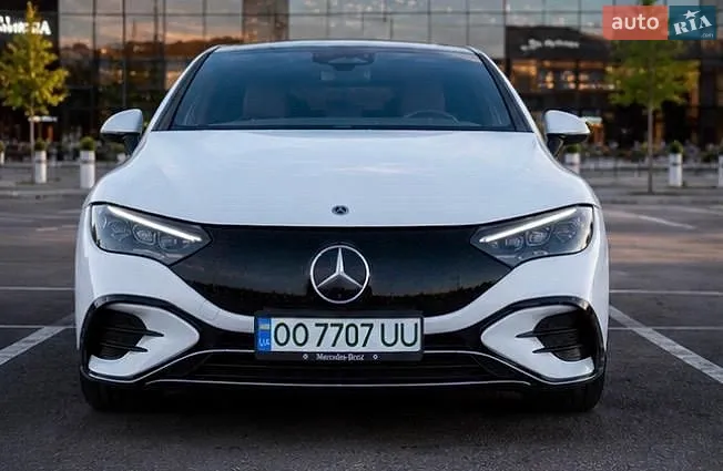 Mercedes-Benz EQE, 2024