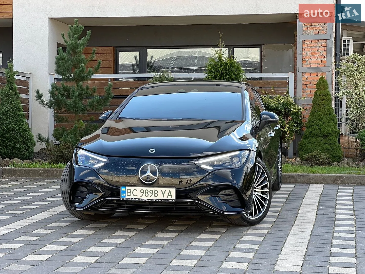 Mercedes-Benz EQE, 2023