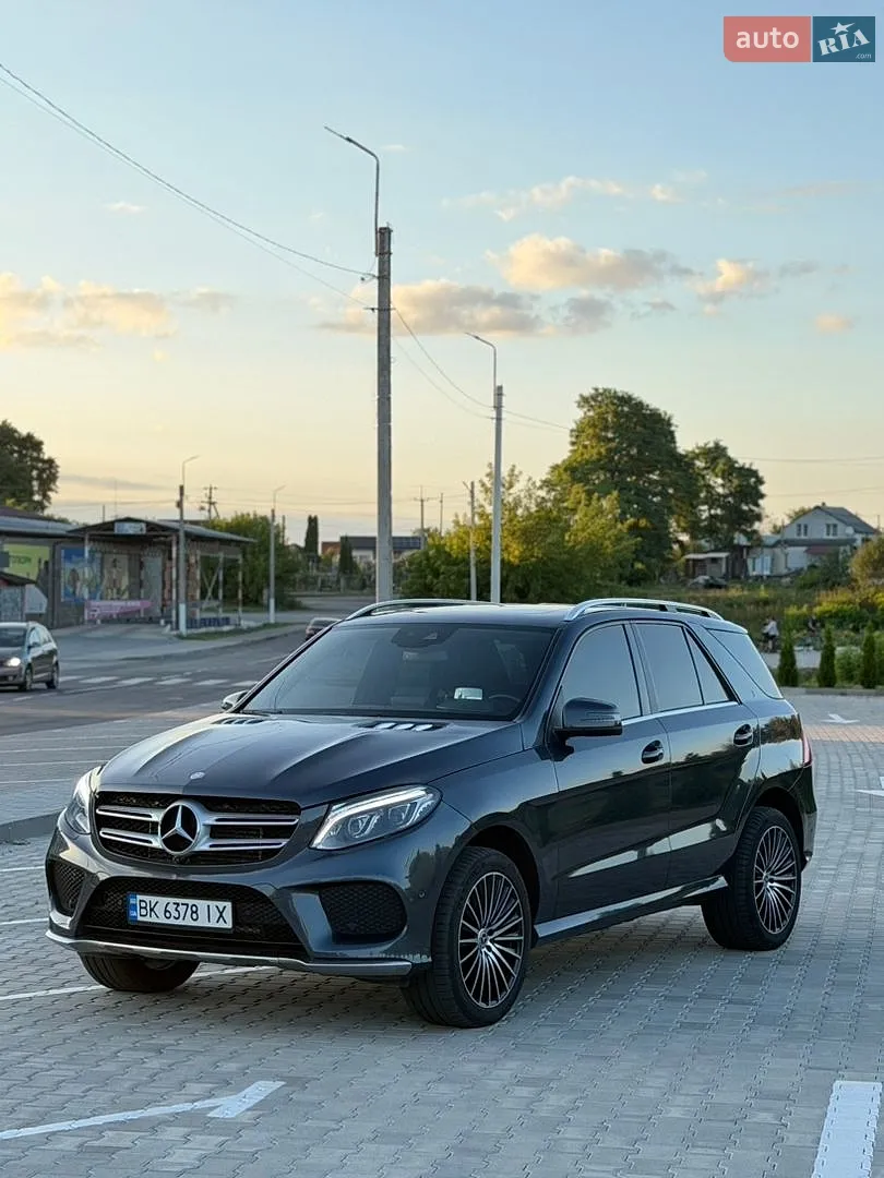Mercedes-Benz GLE-Class 2015 — 1