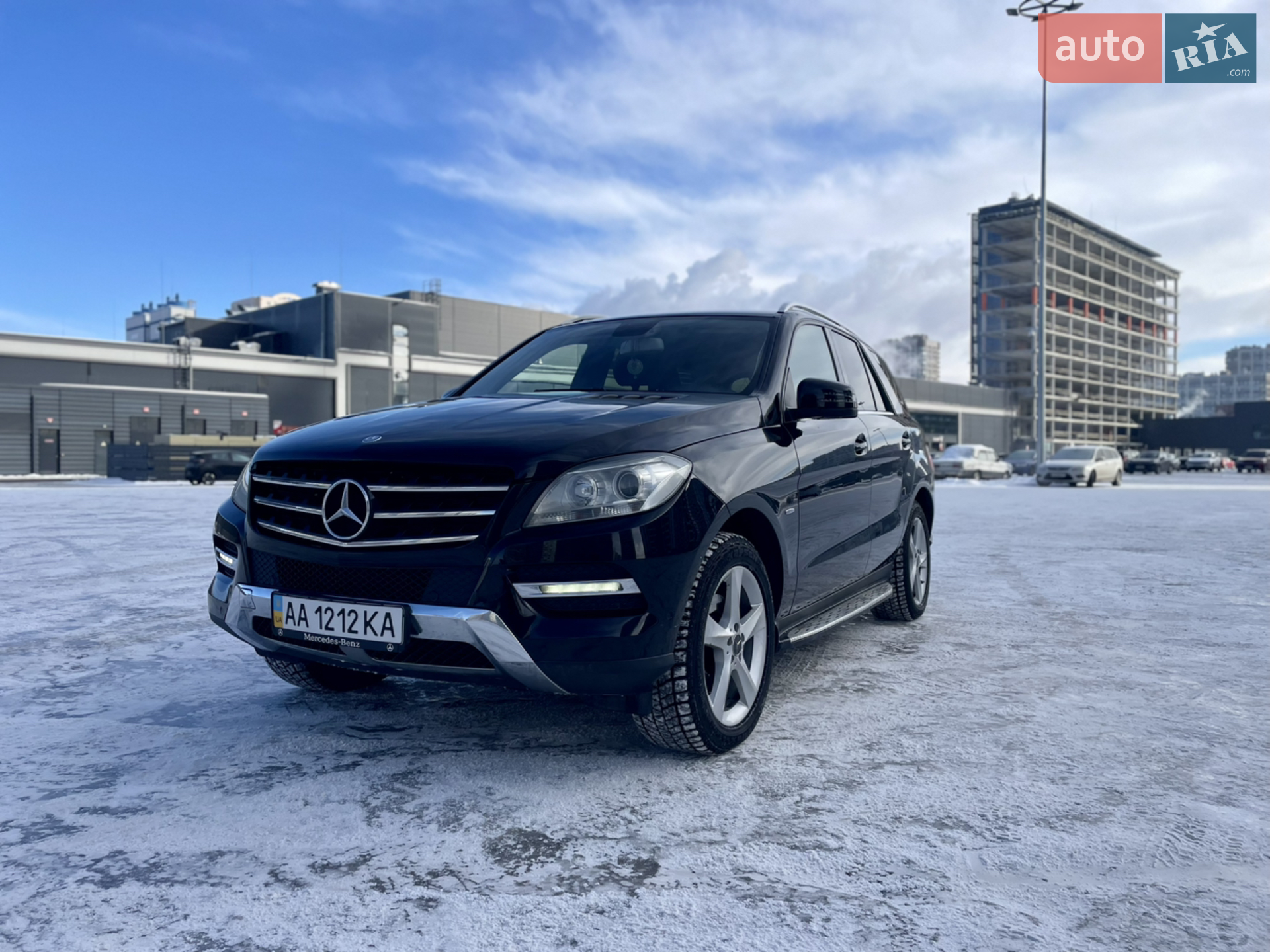 Mercedes-Benz M-Class, 2011