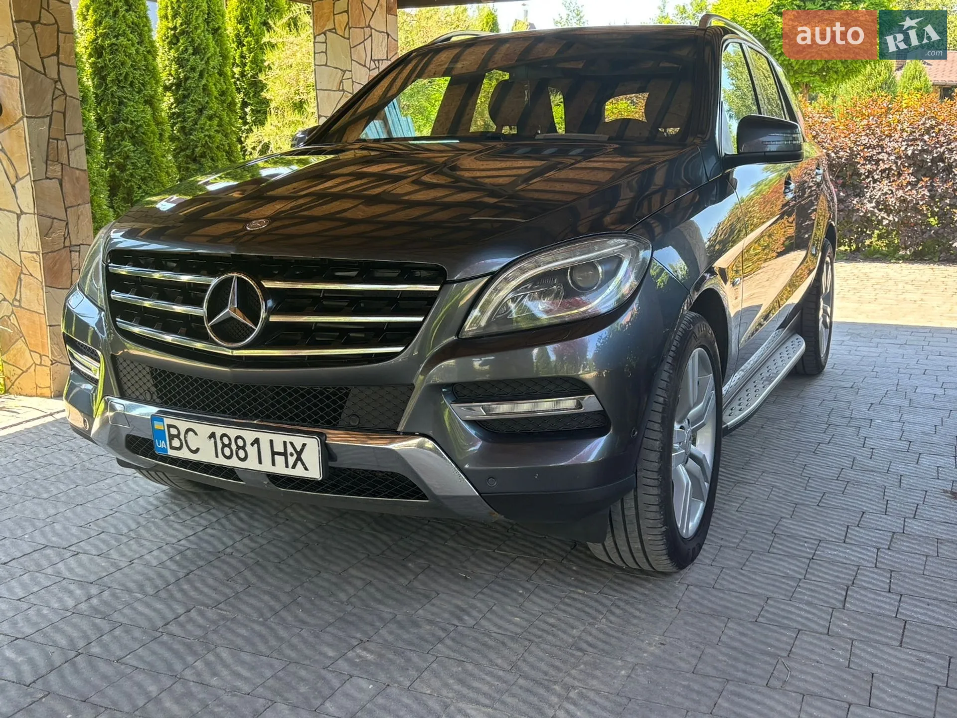 Mercedes-Benz M-Class, 2012
