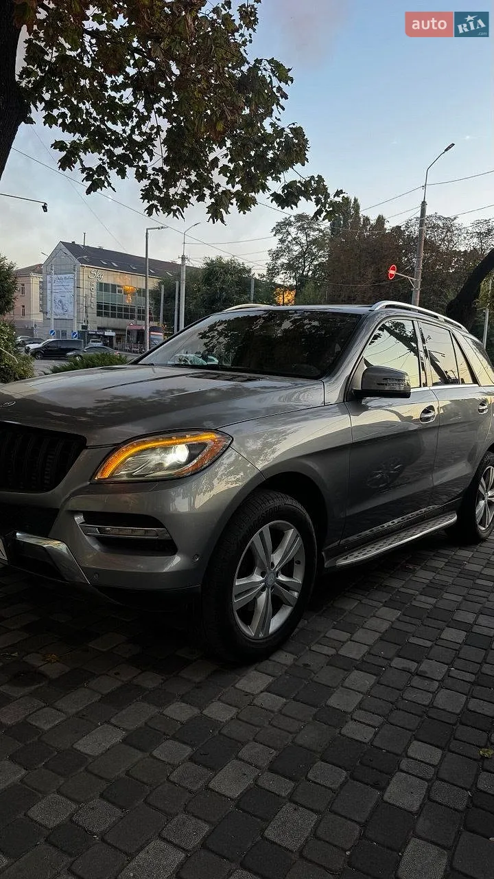 Mercedes-Benz M-Class, 2012