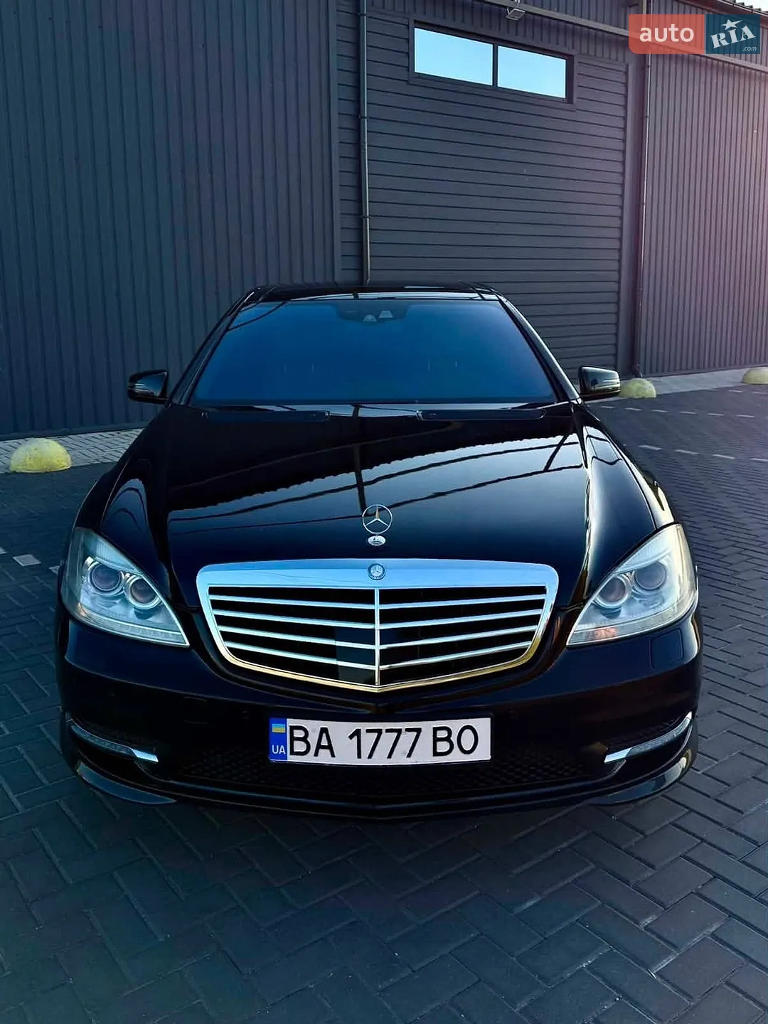 Mercedes-Benz S-Class, 2011