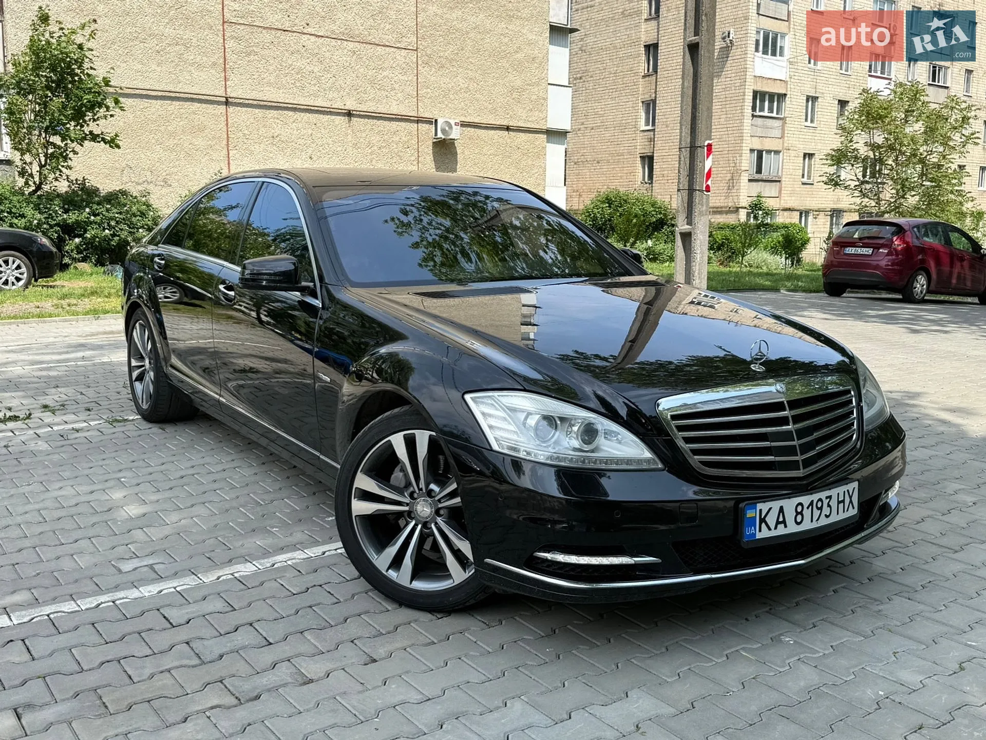 Mercedes-Benz S-Class, 2010