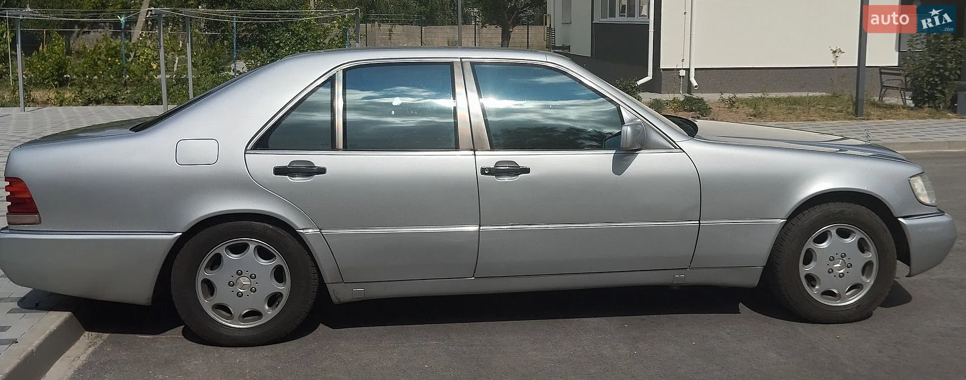 Mercedes-Benz S-Class, 1992
