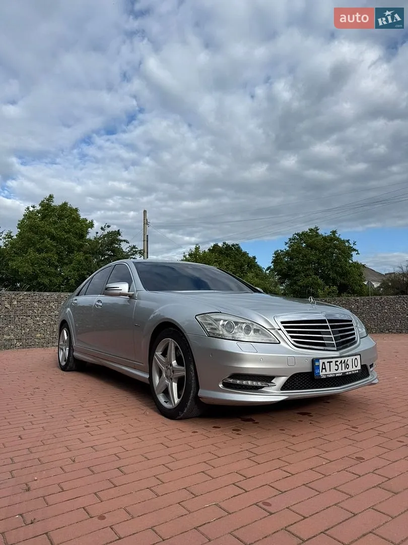 Mercedes-Benz S-Class, 2011