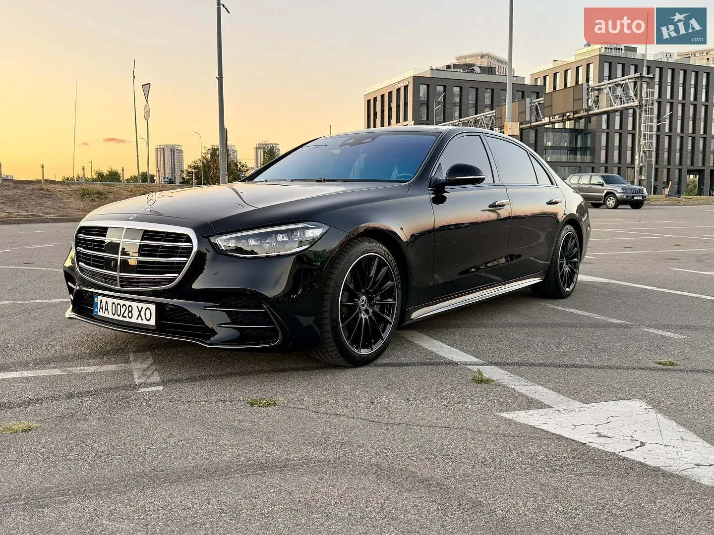 Mercedes-Benz S-Class 2023 — 1