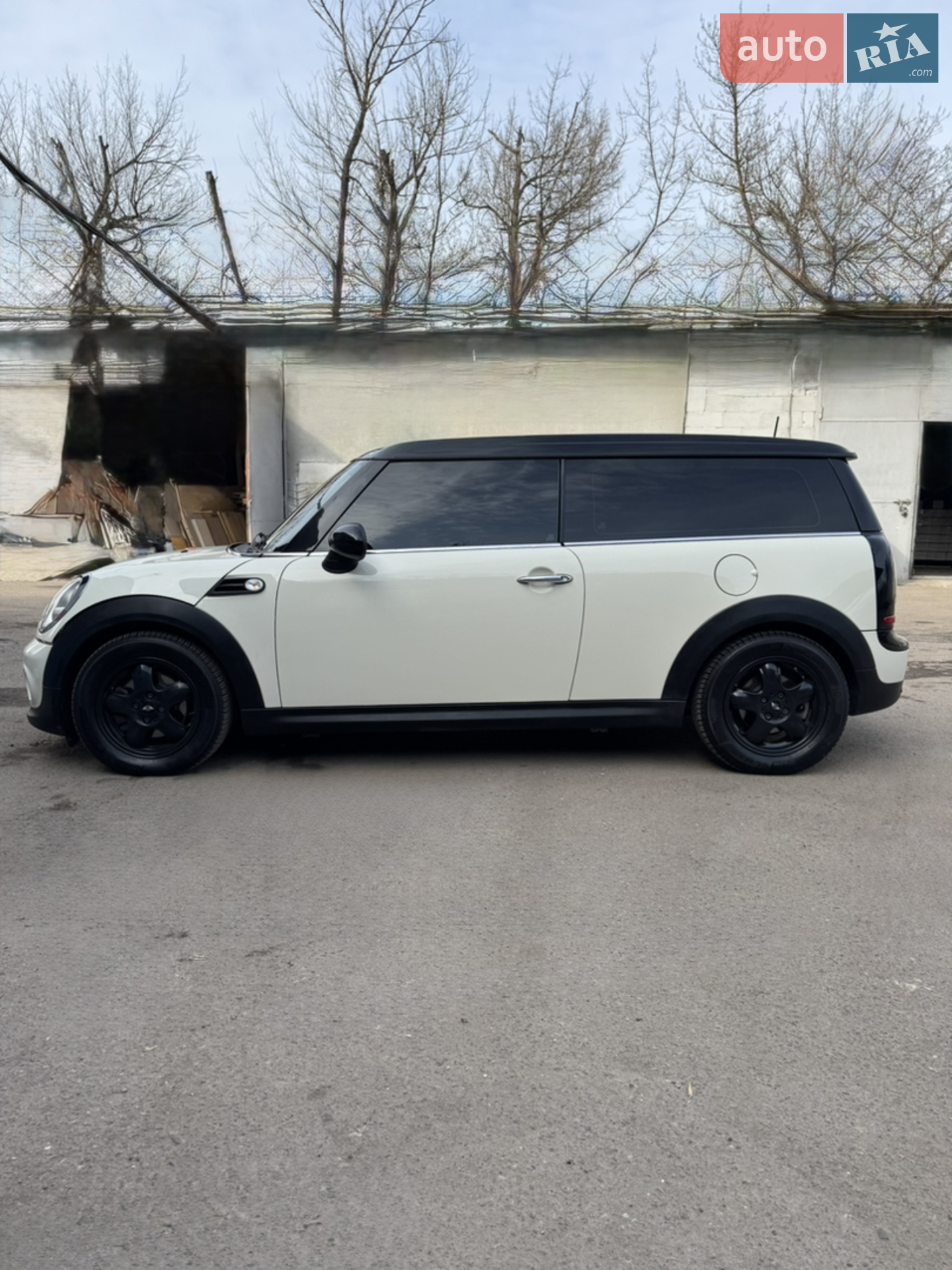MINI Clubman, 2011