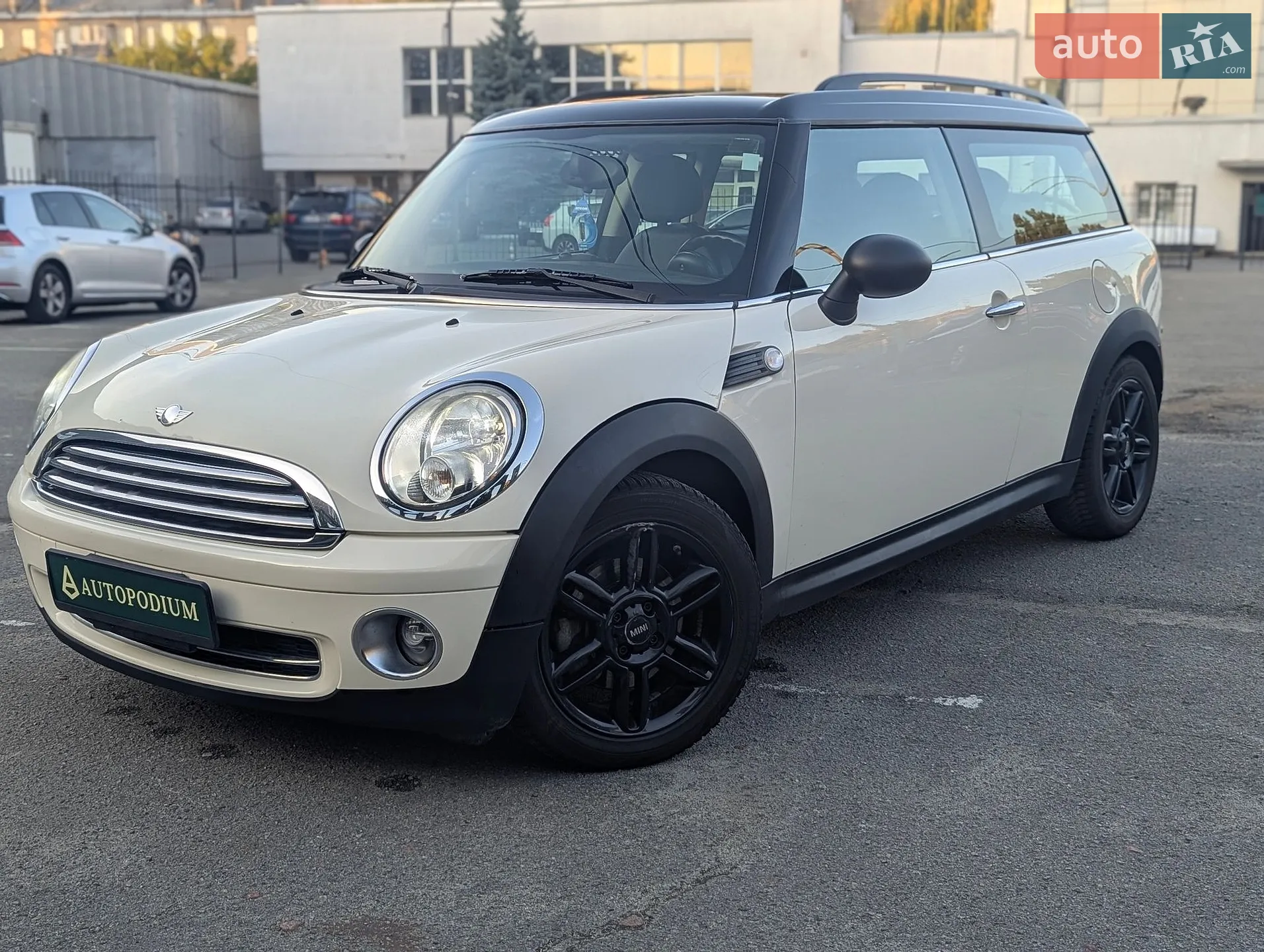 MINI Clubman, 2012