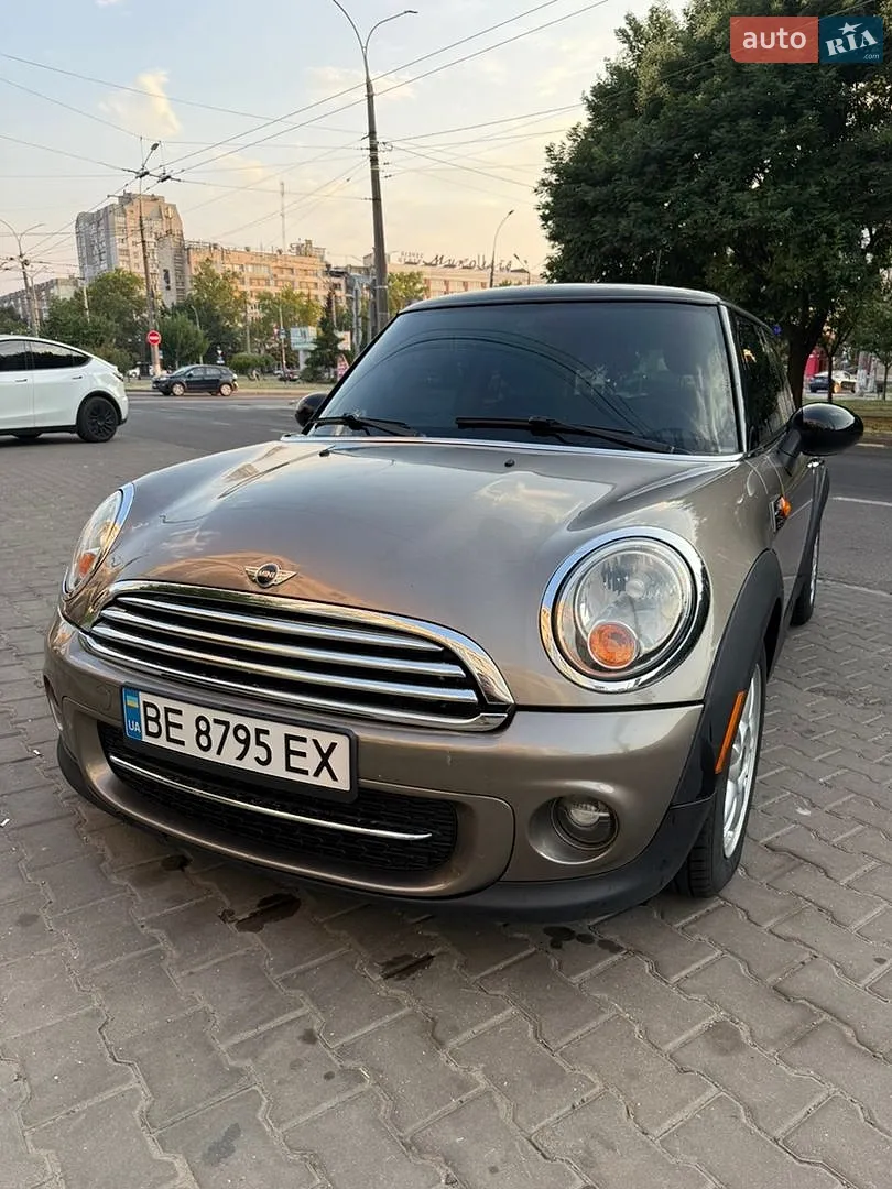 MINI Cooper, 2011