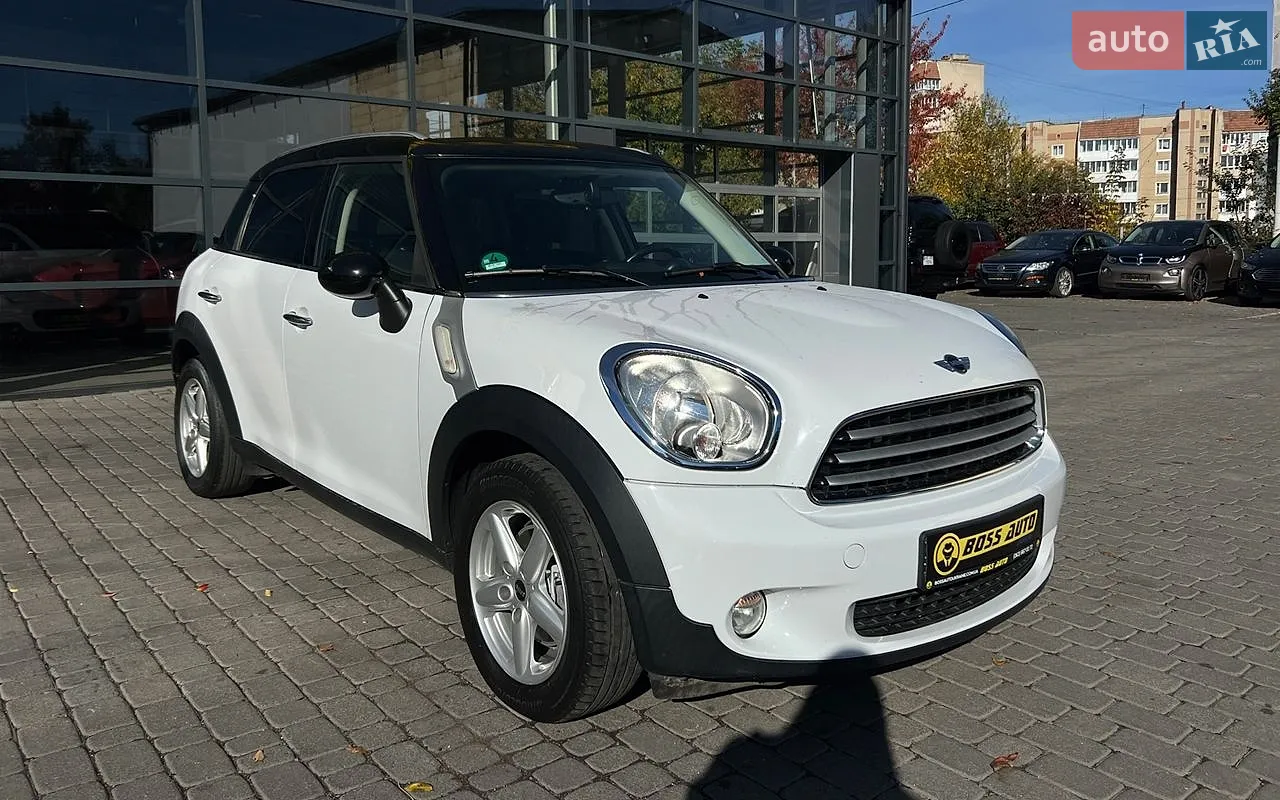 MINI Countryman, 2011