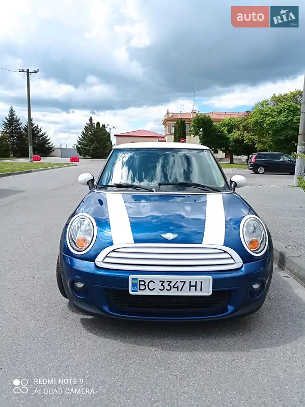 MINI Hatch, 2012