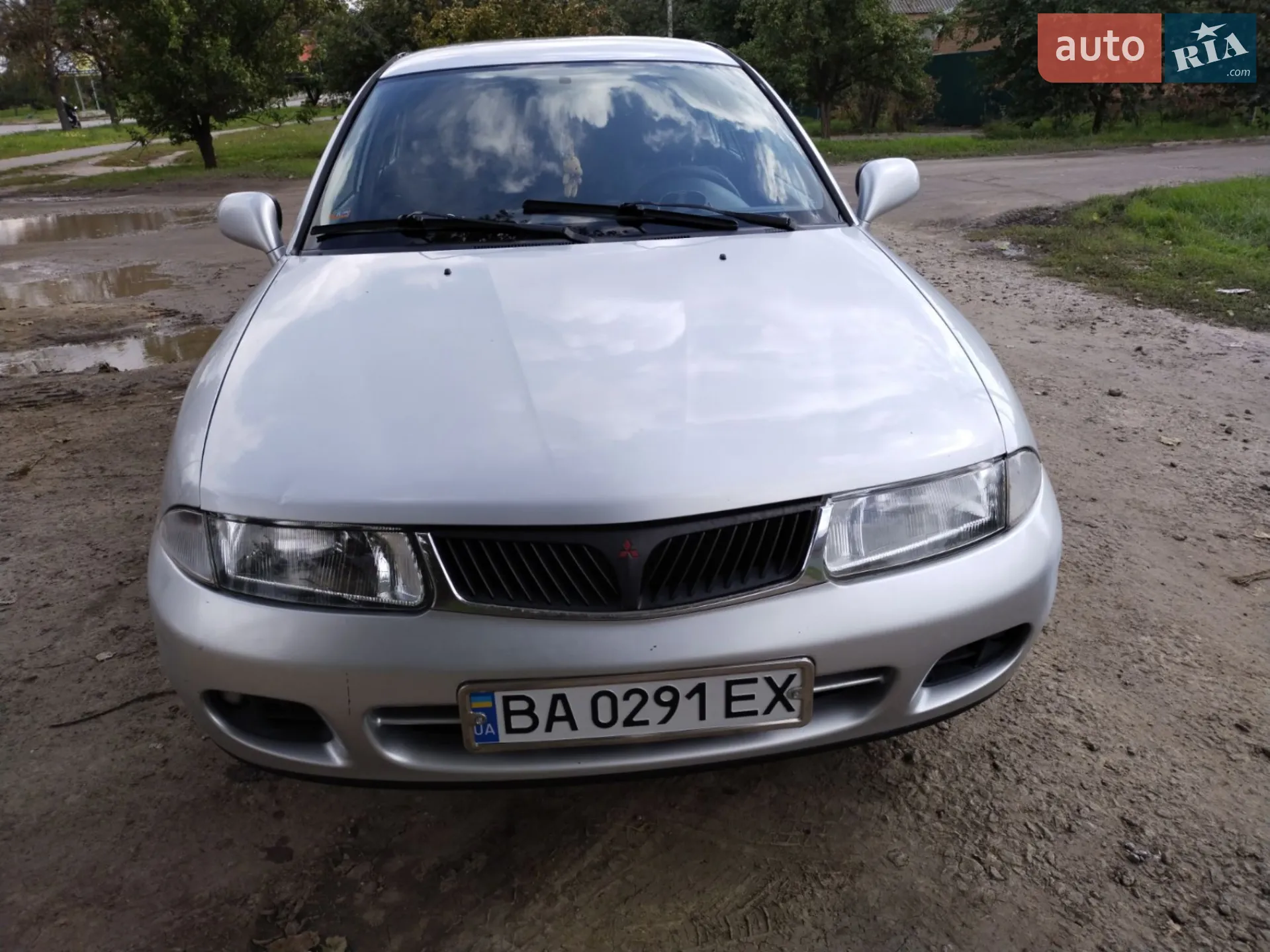 Mitsubishi Carisma, 1996