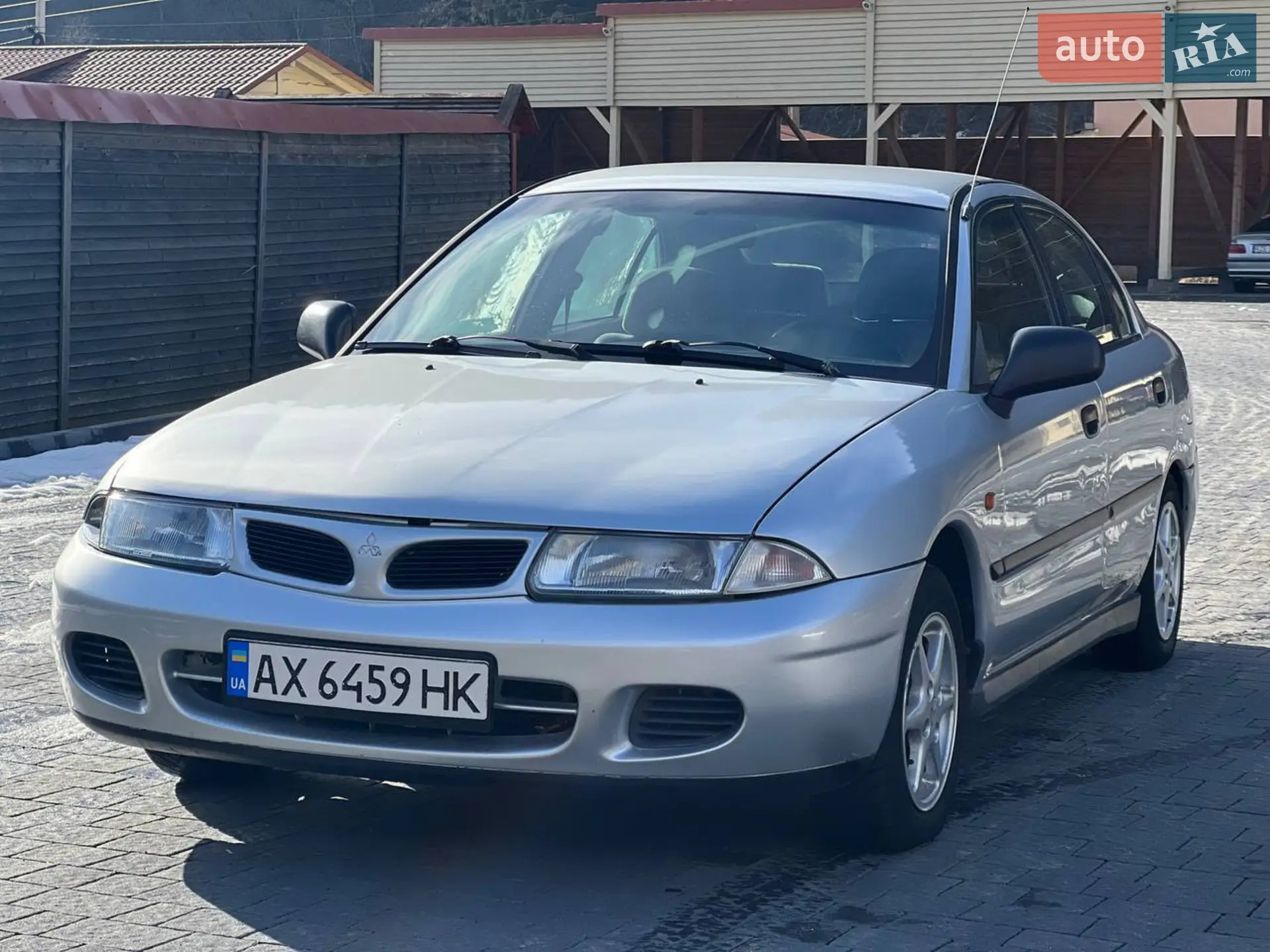 Mitsubishi Carisma, 1997
