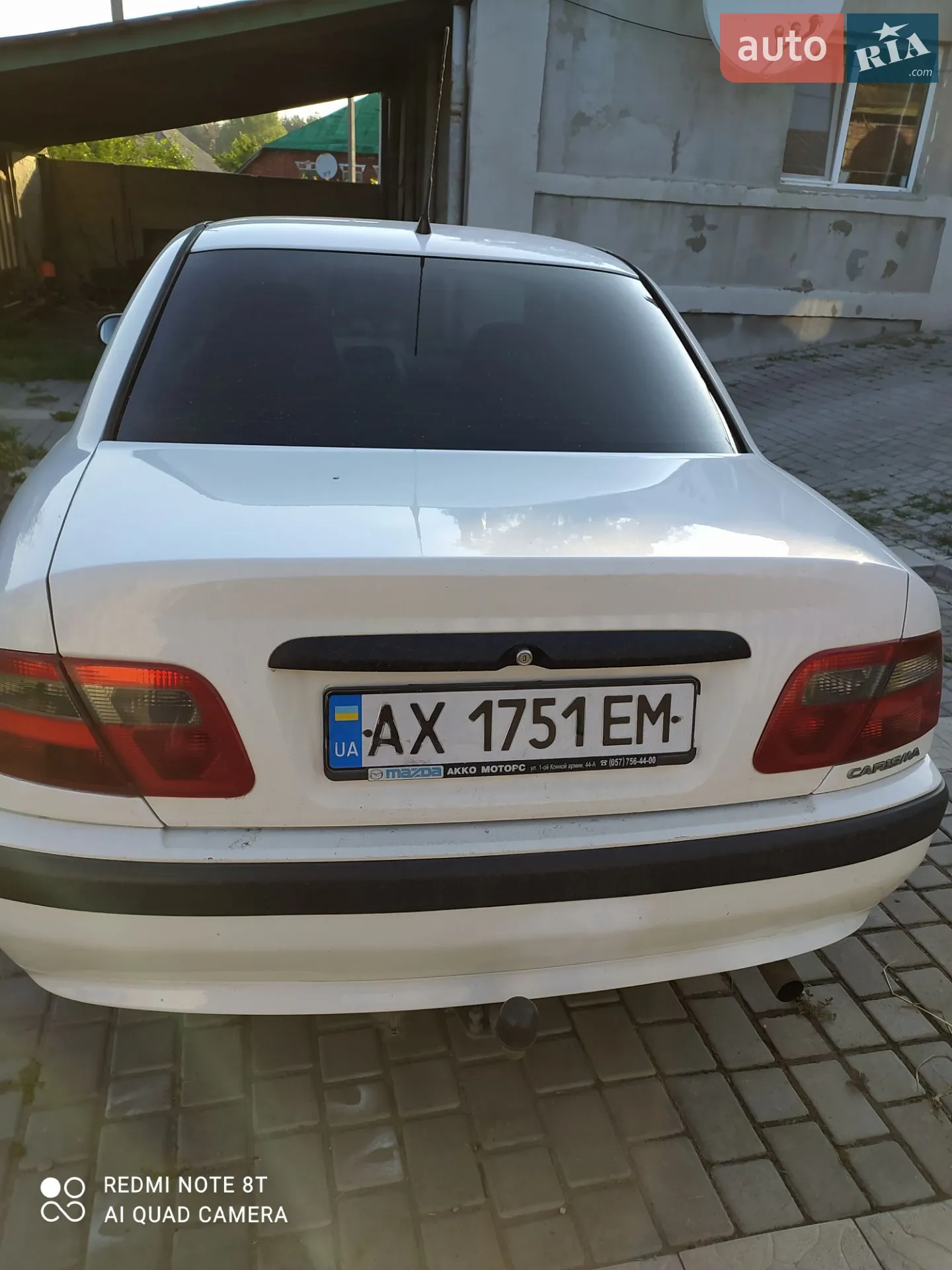 Mitsubishi Carisma, 2001