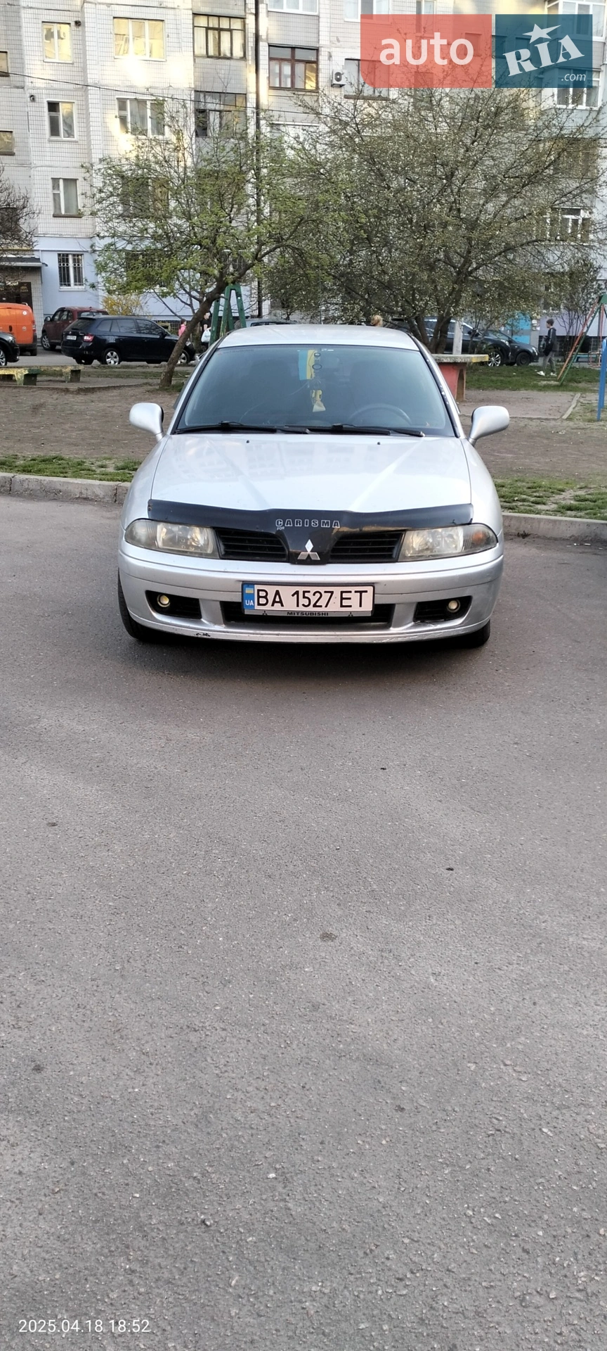 Mitsubishi Carisma, 2003