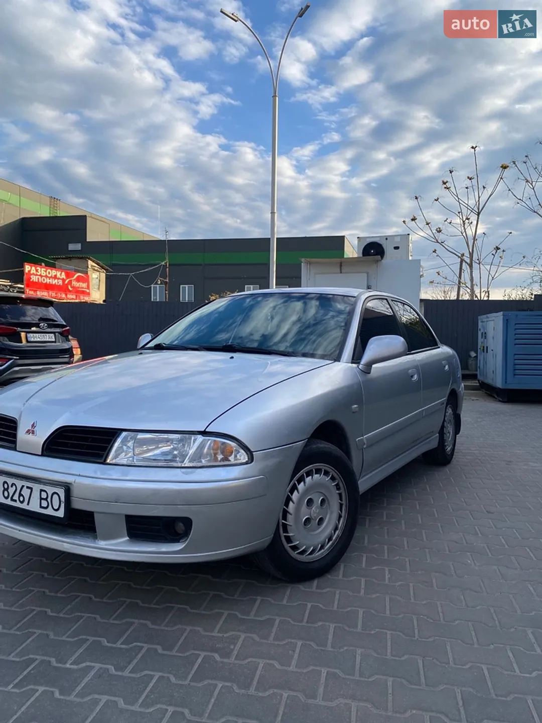 Mitsubishi Carisma, 2003